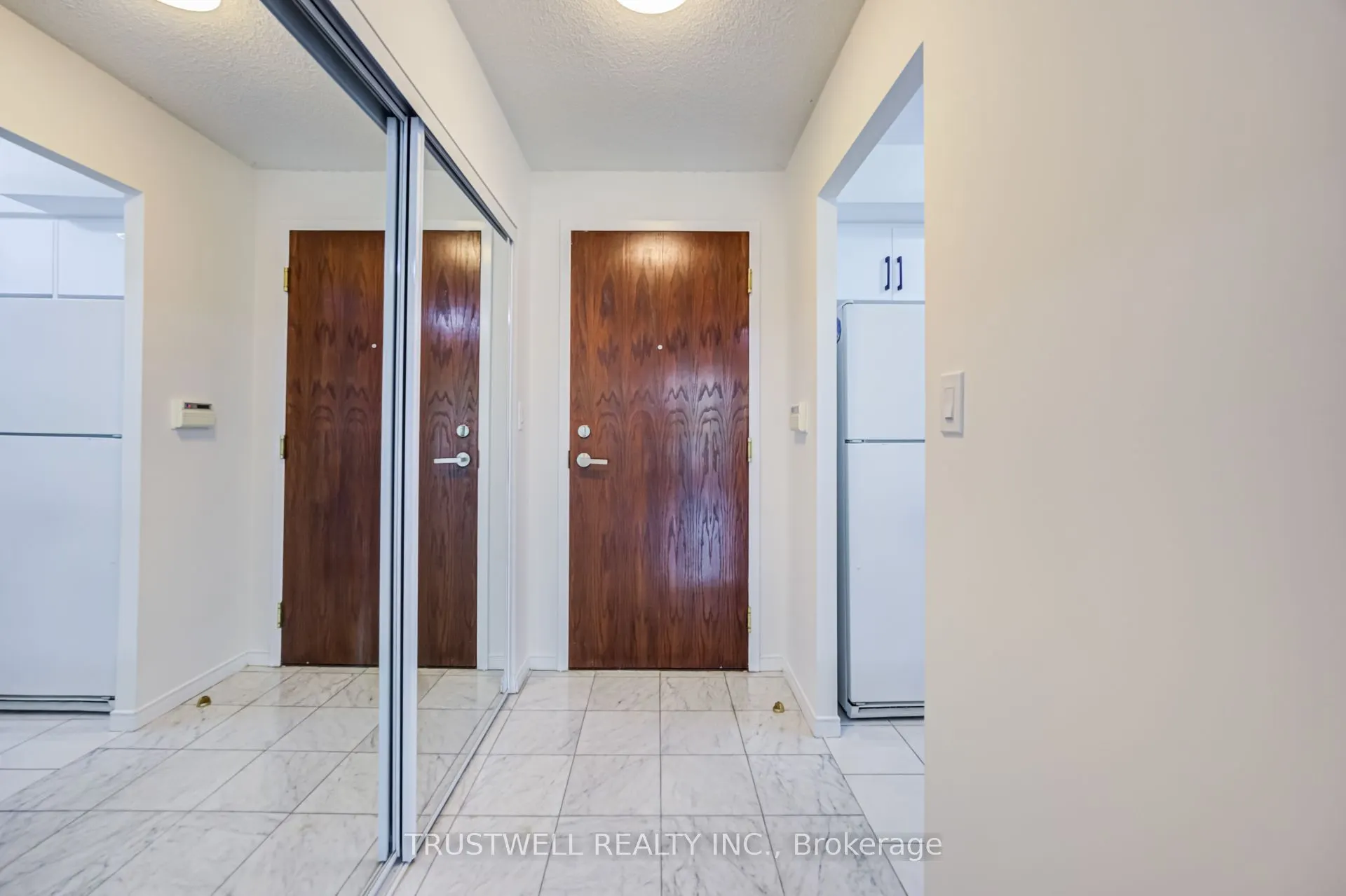 39 Pemberton Avenue #401