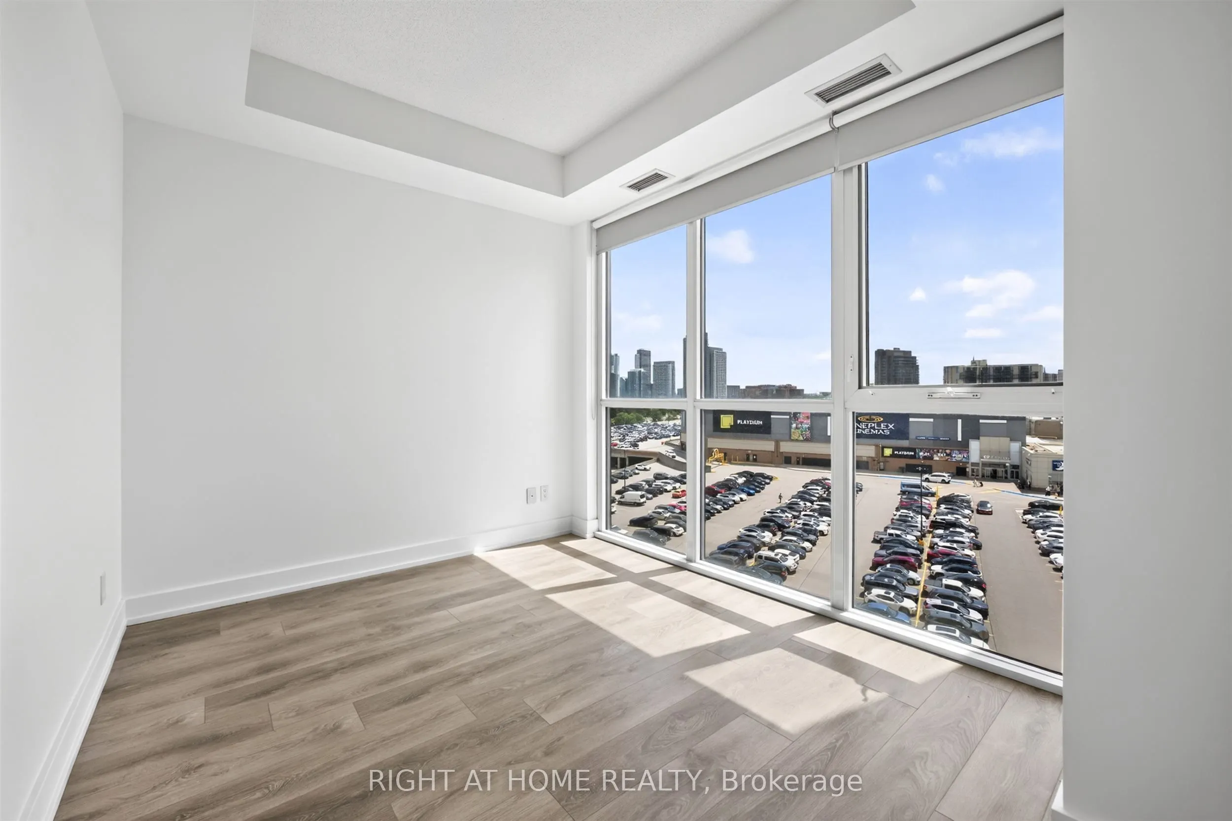 128 Fairview Mall Drive #712
