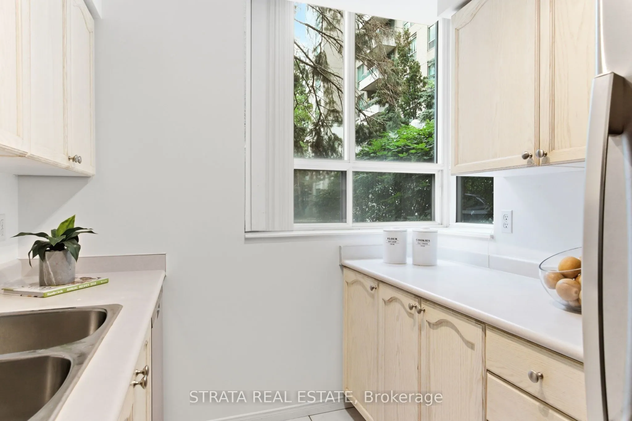 29 Pemberton Avenue #105