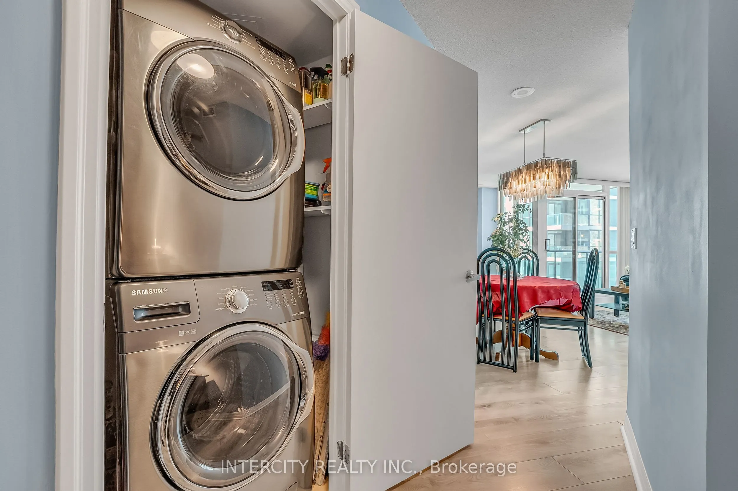 12 Yonge Street #1010