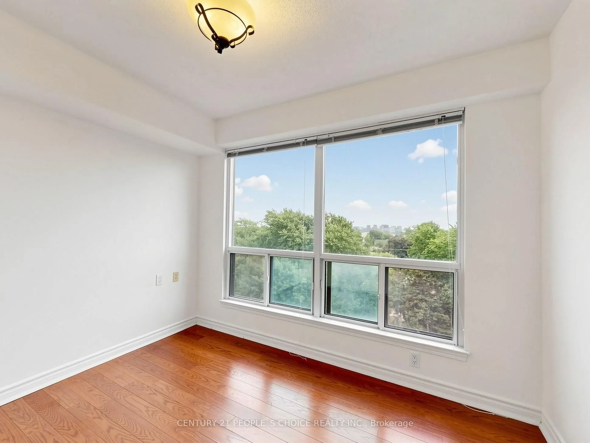 935 Sheppard Avenue W #603