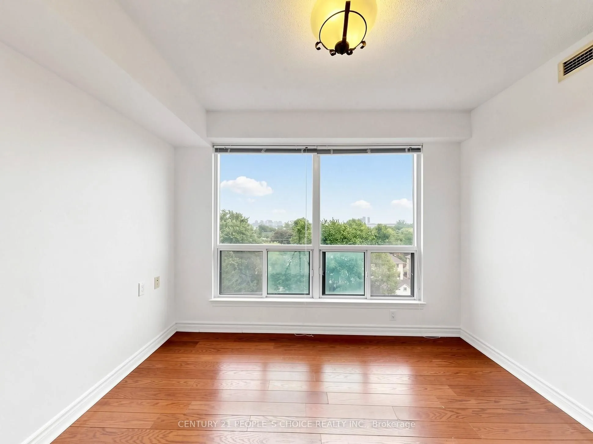 935 Sheppard Avenue W #603