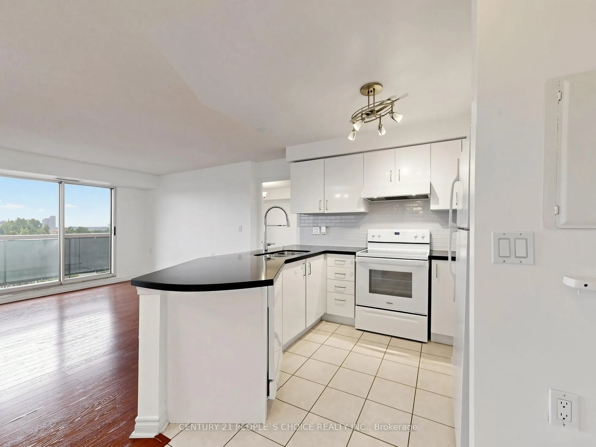 935 Sheppard Avenue W #603