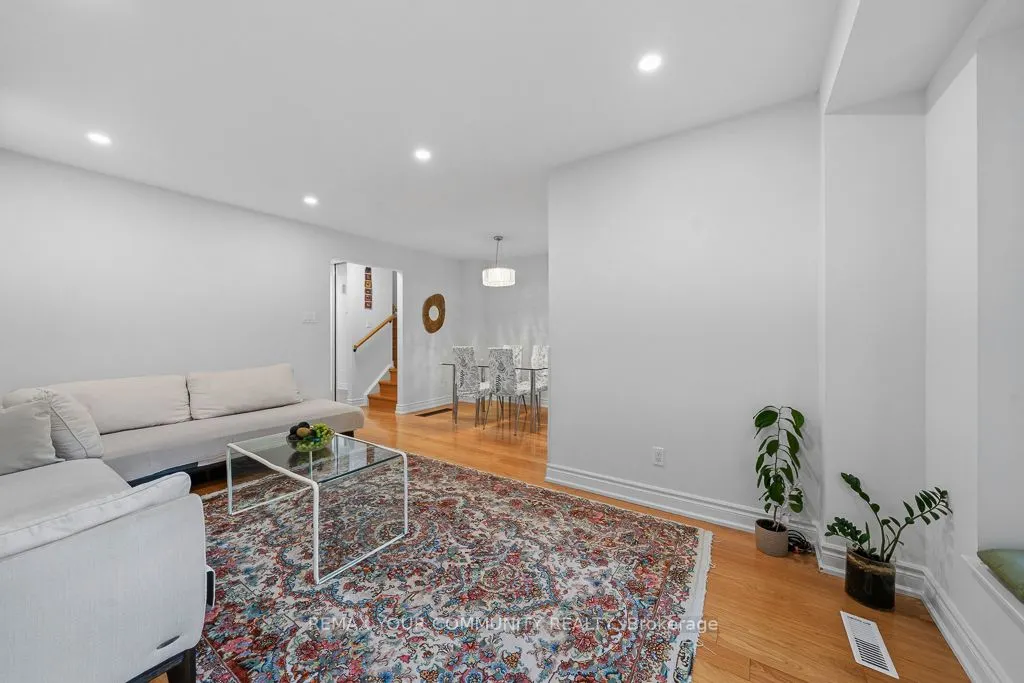 15 Clematis Road