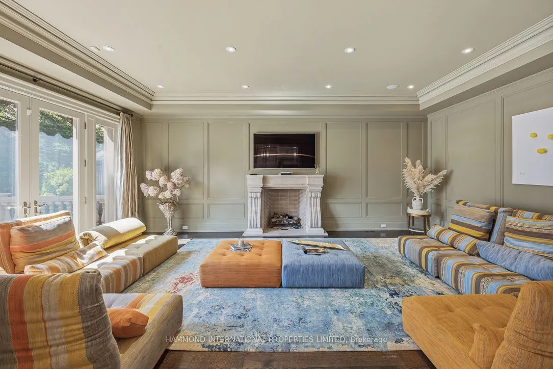 32 Arjay Crescent