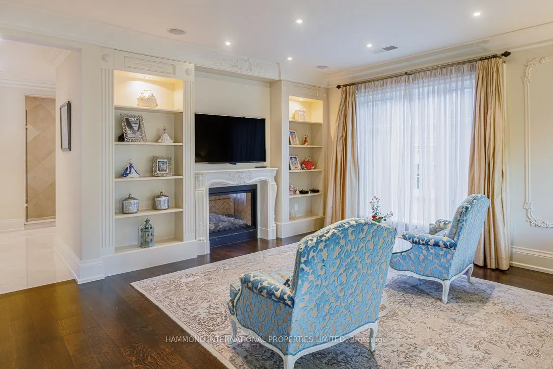 32 Arjay Crescent
