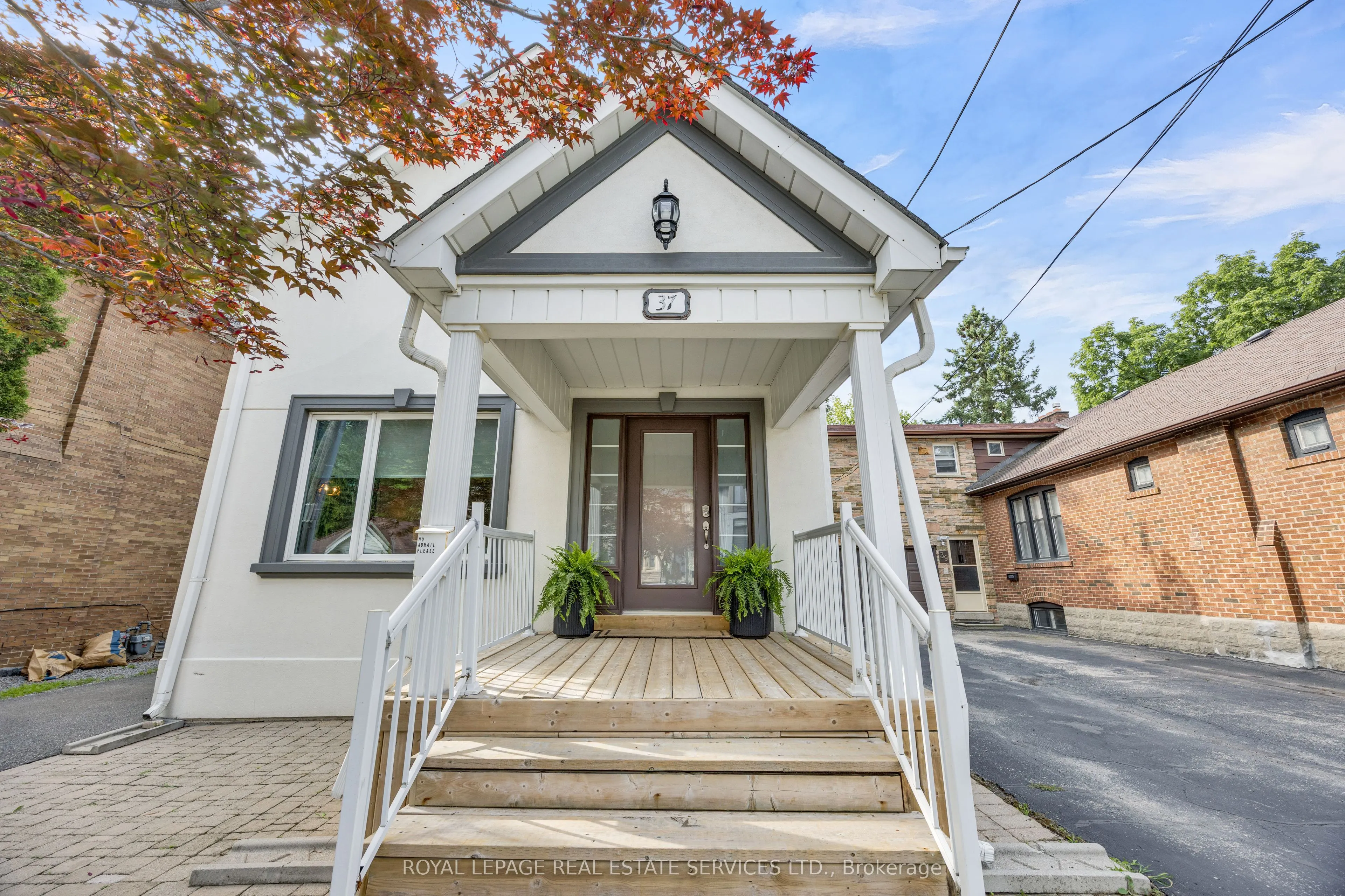 37 Johnston Avenue