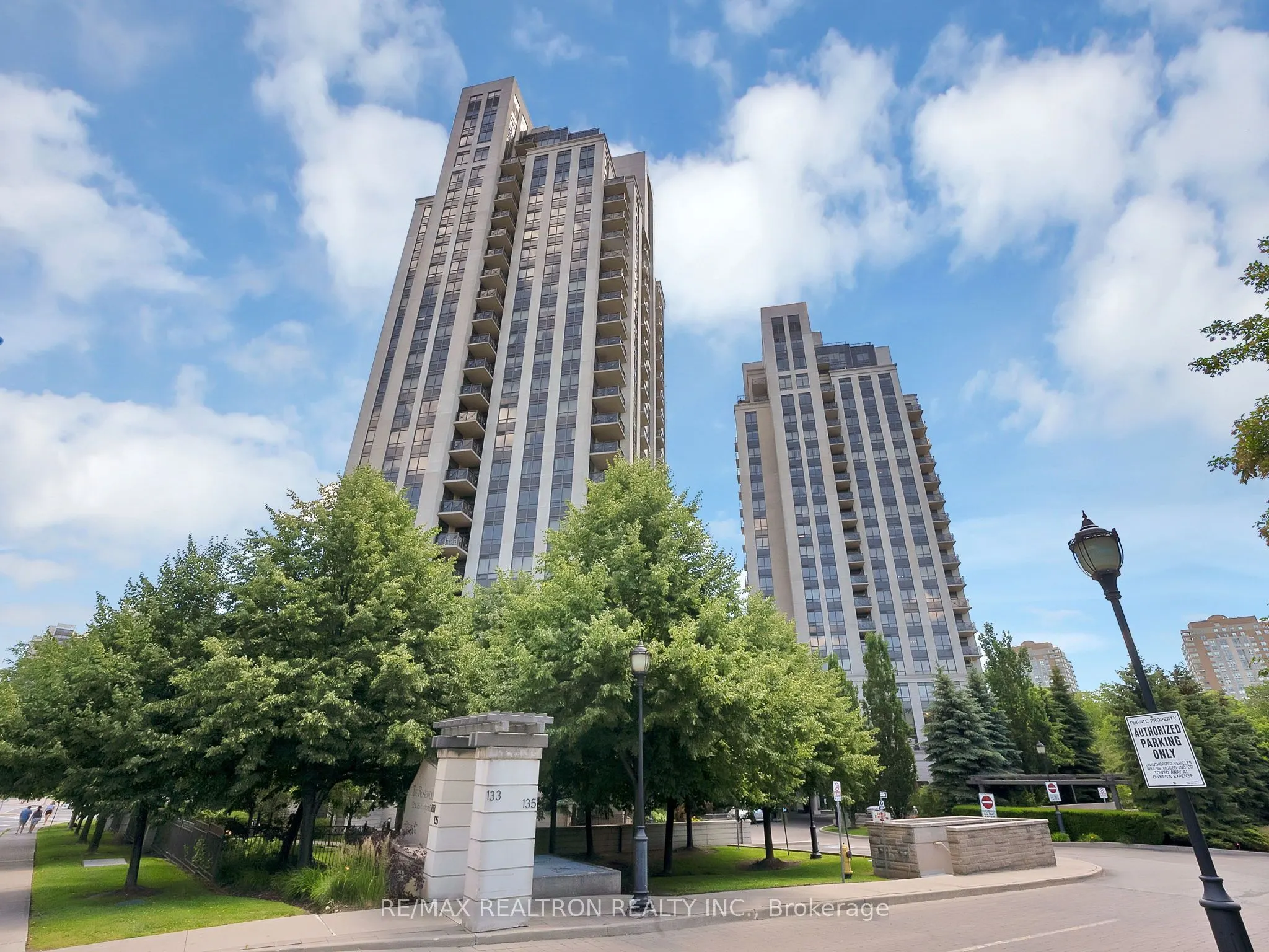133 Wynford Drive #707