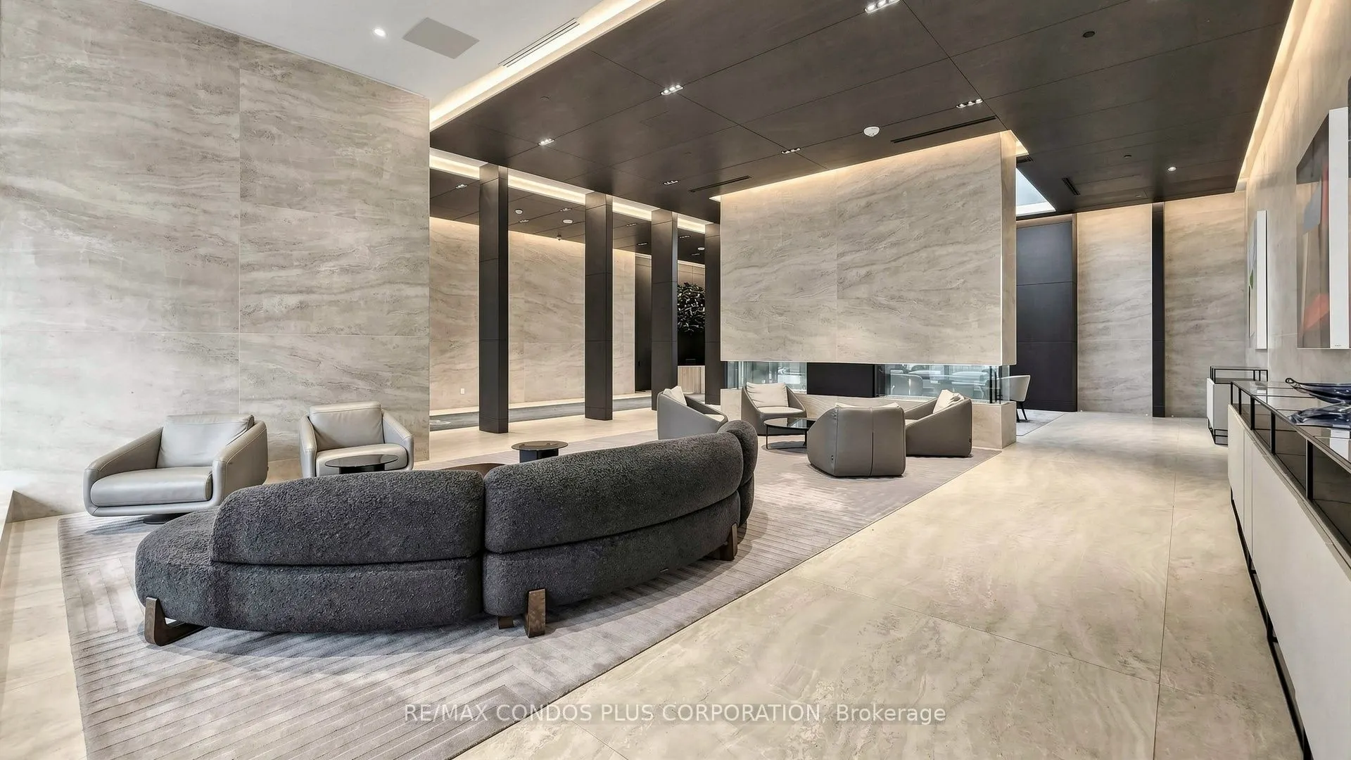 2221 Yonge Street #506
