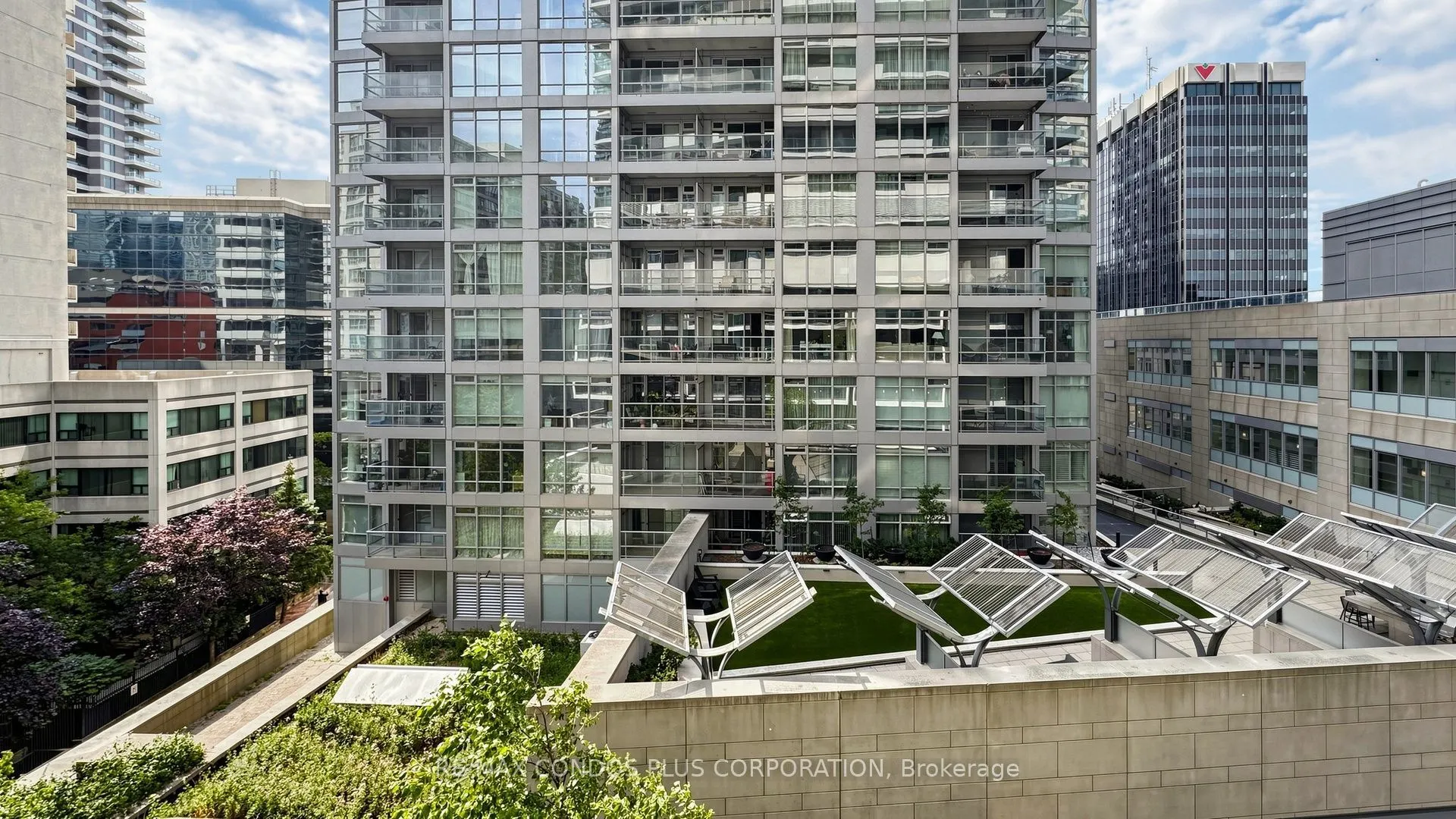 2221 Yonge Street #506