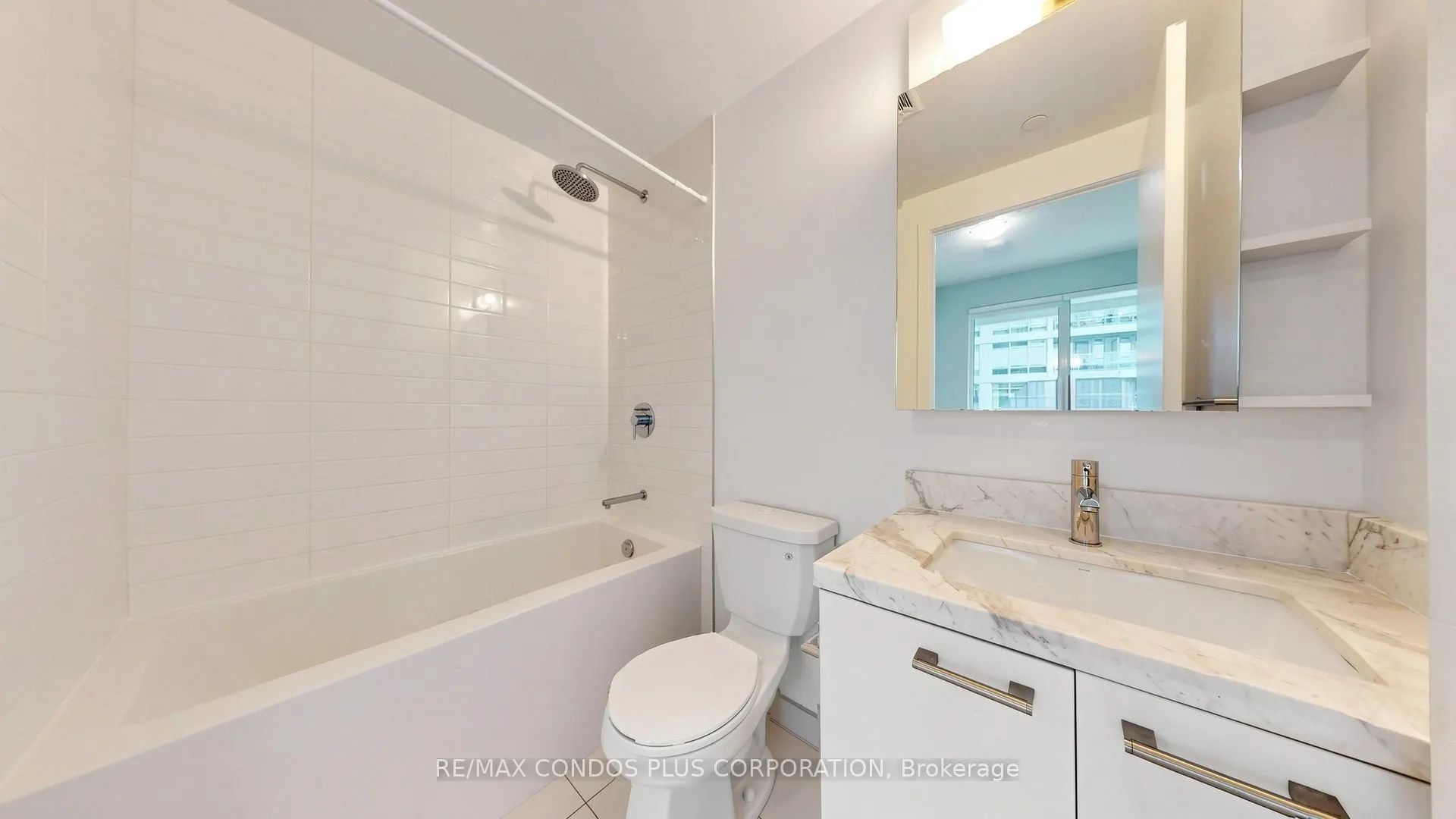 2221 Yonge Street #506