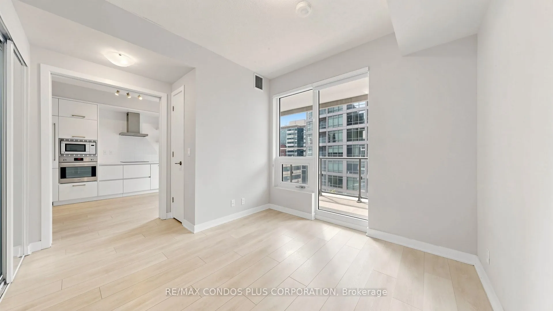 2221 Yonge Street #506