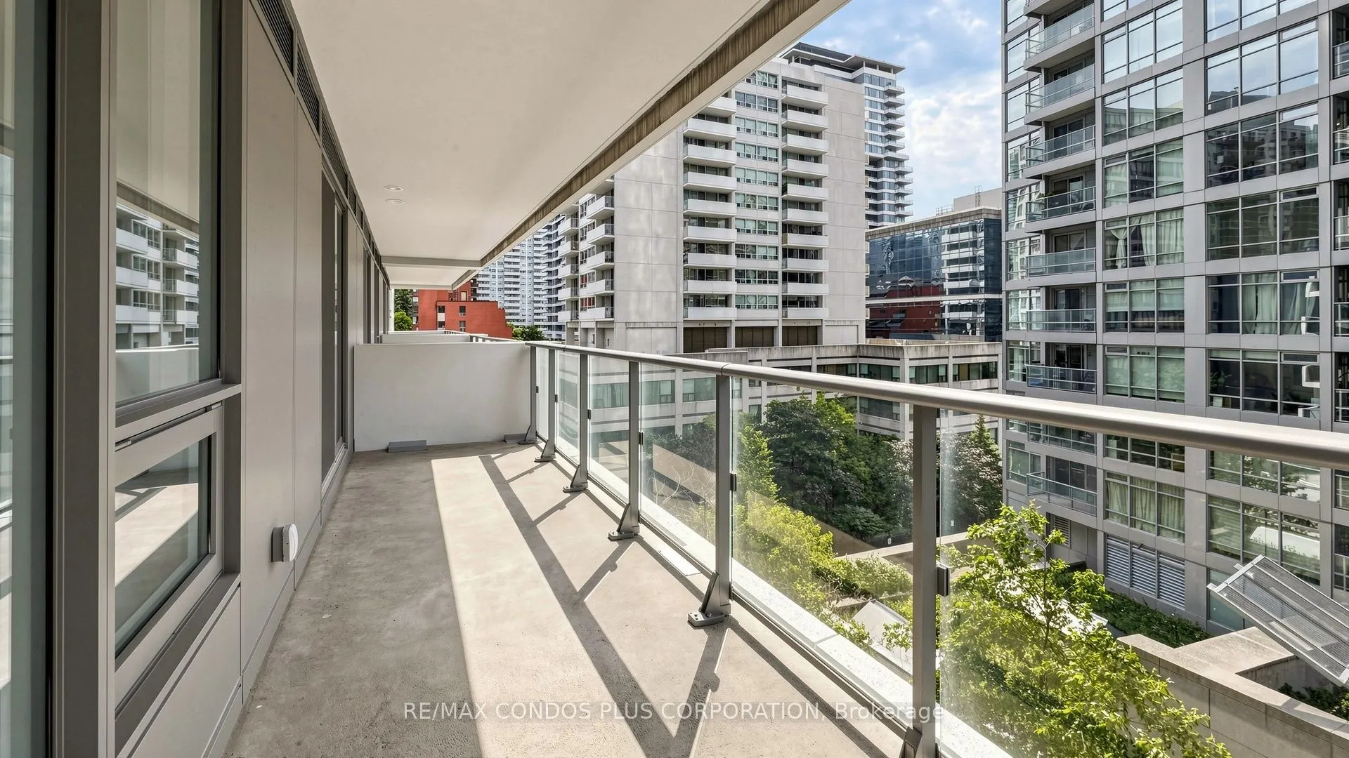 2221 Yonge Street #506