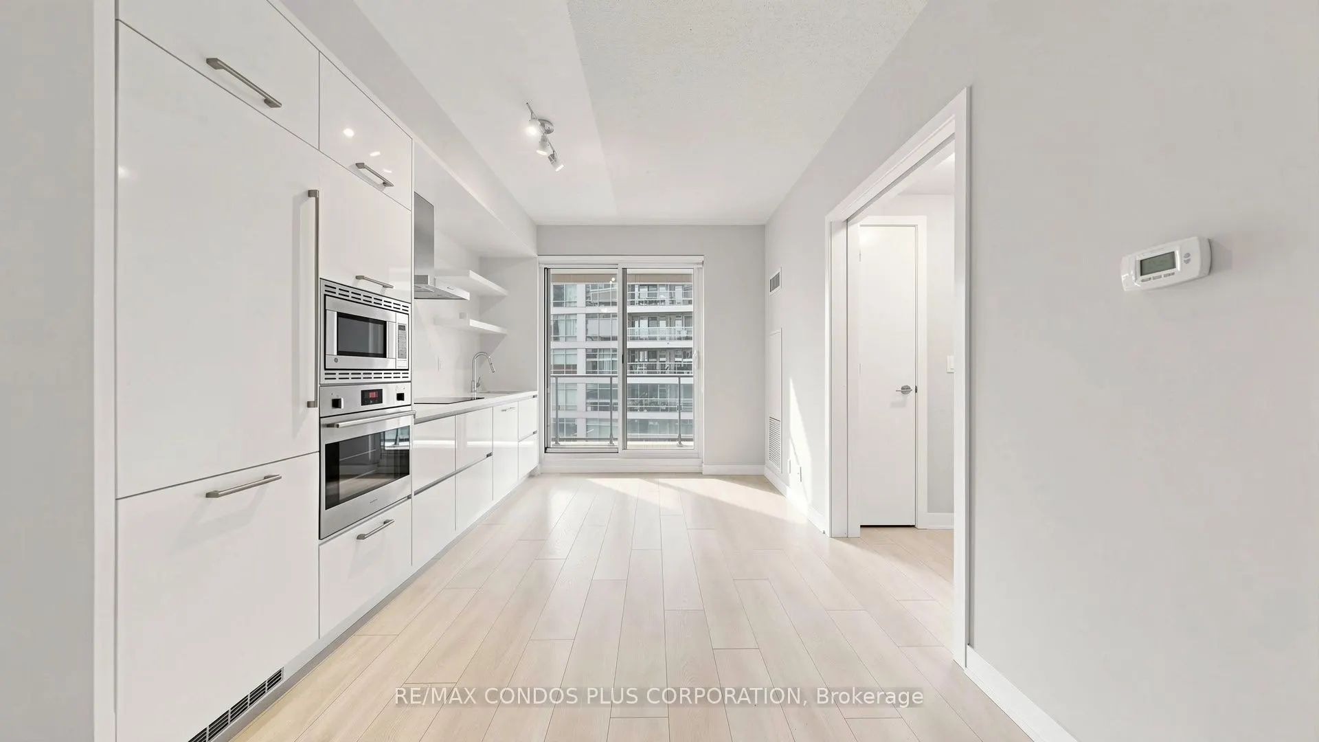 2221 Yonge Street #506