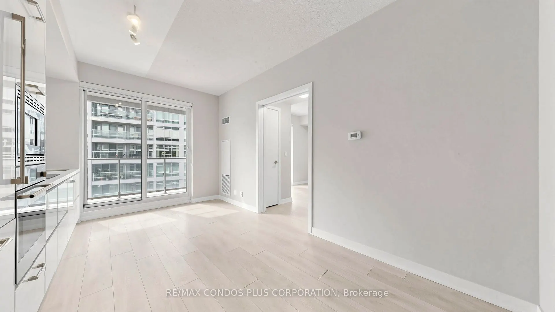 2221 Yonge Street #506