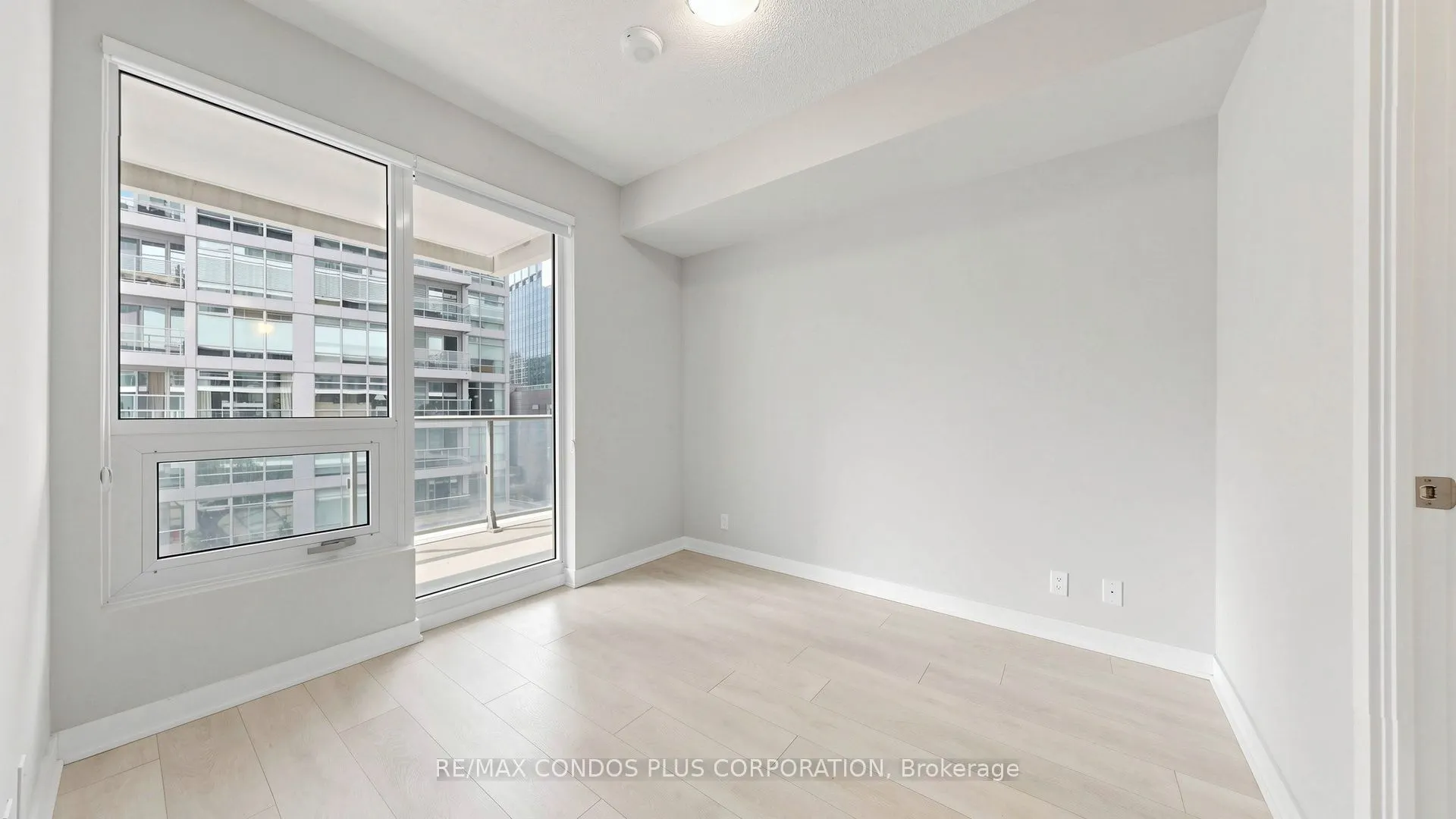 2221 Yonge Street #506