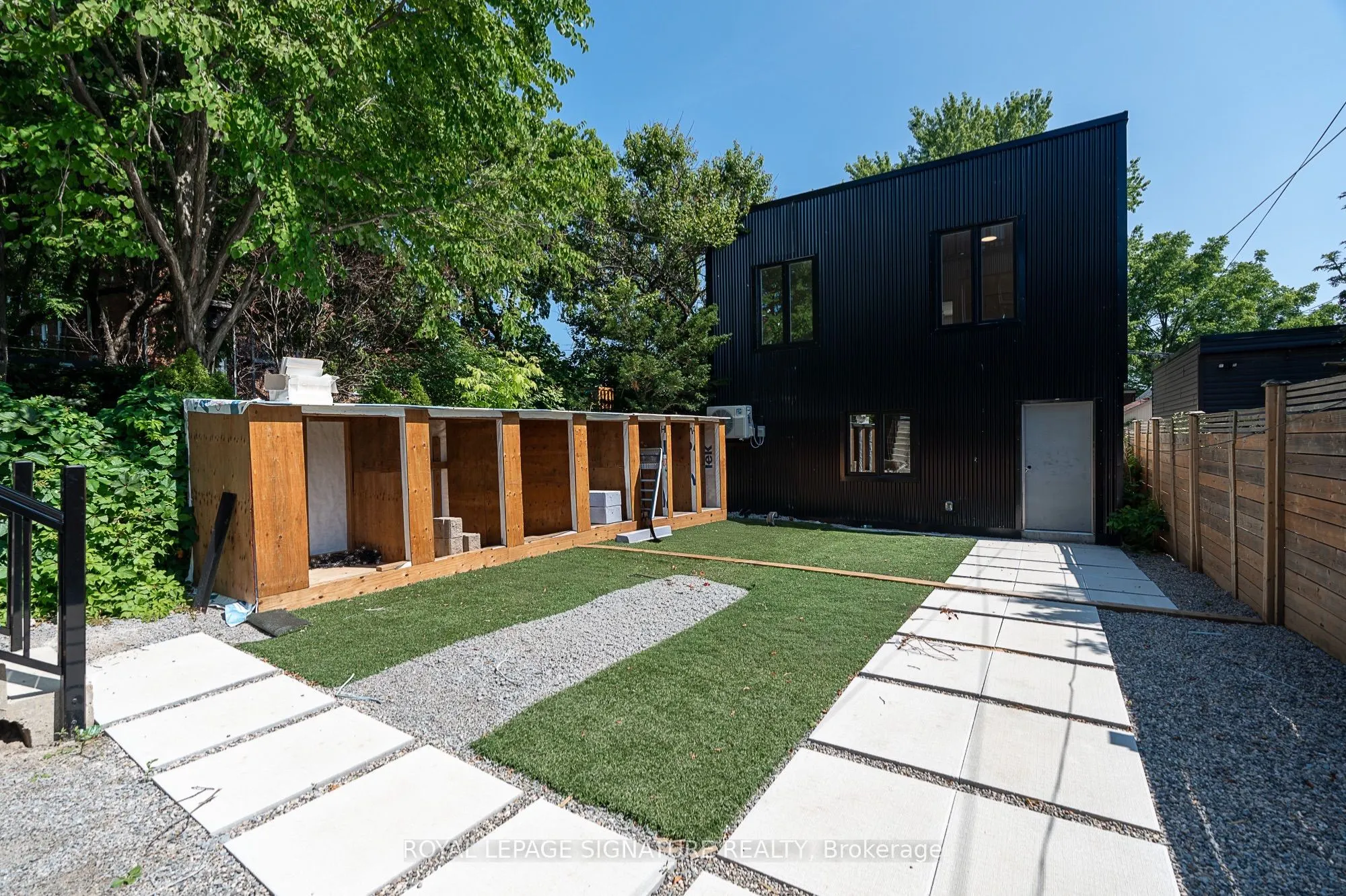 7 Earnscliffe Road #1