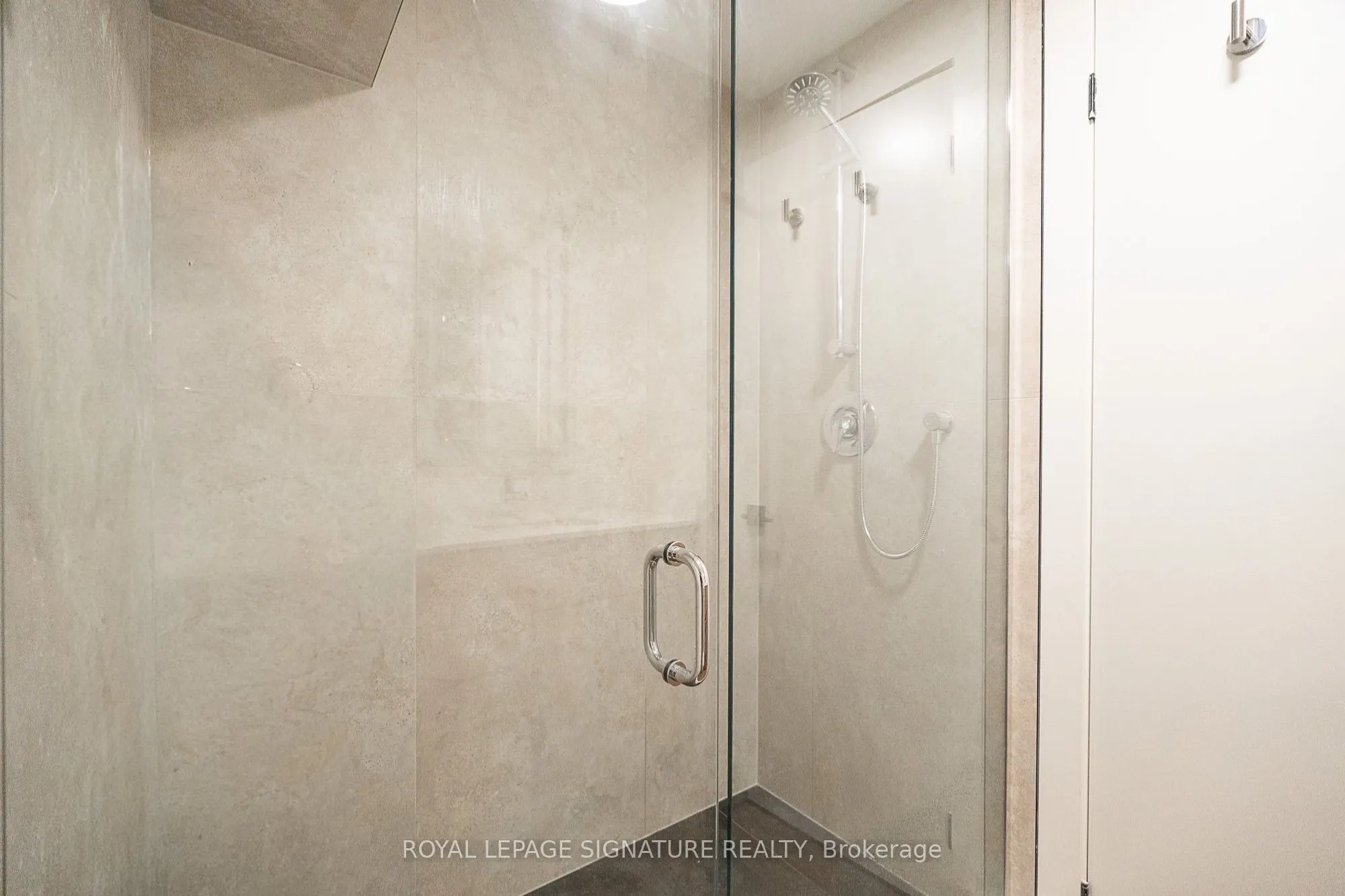 7 Earnscliffe Road #1