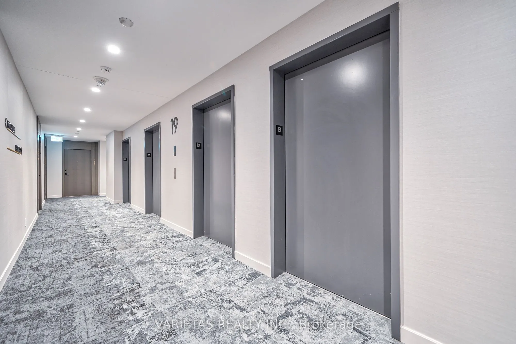15 Holmes Avenue #1906