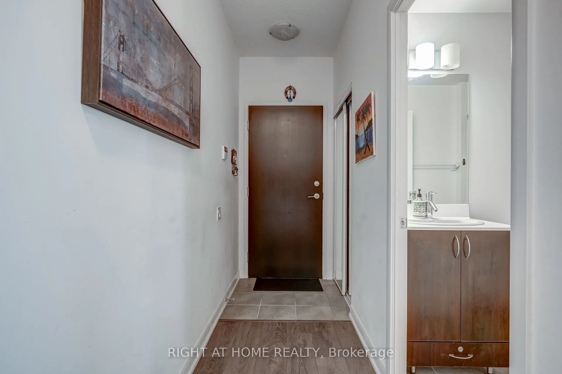 5162 Yonge Street #LPH208