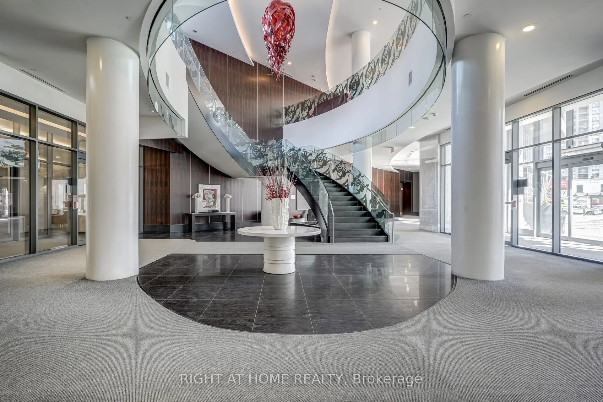5162 Yonge Street #LPH208