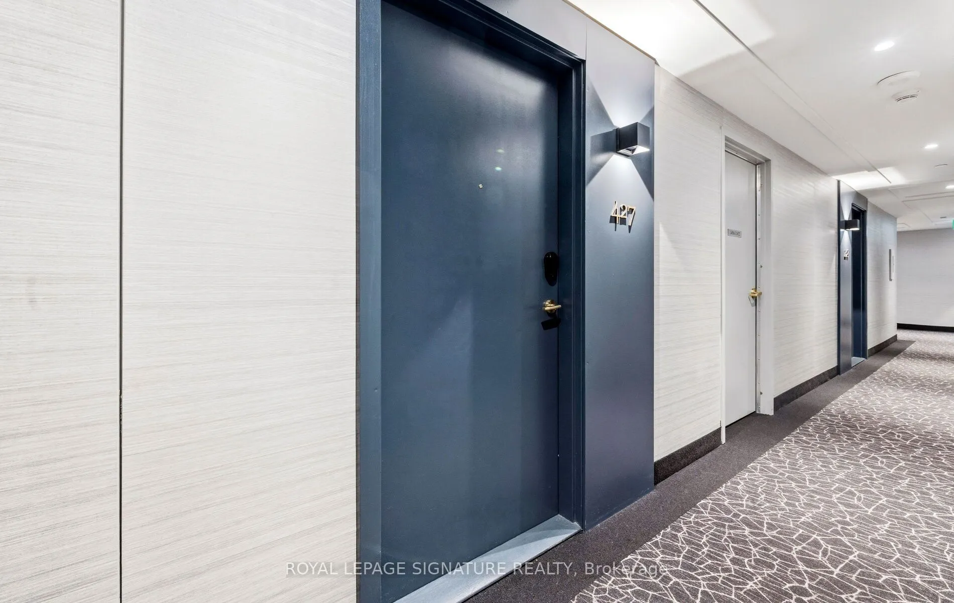 543 Richmond Street W #427