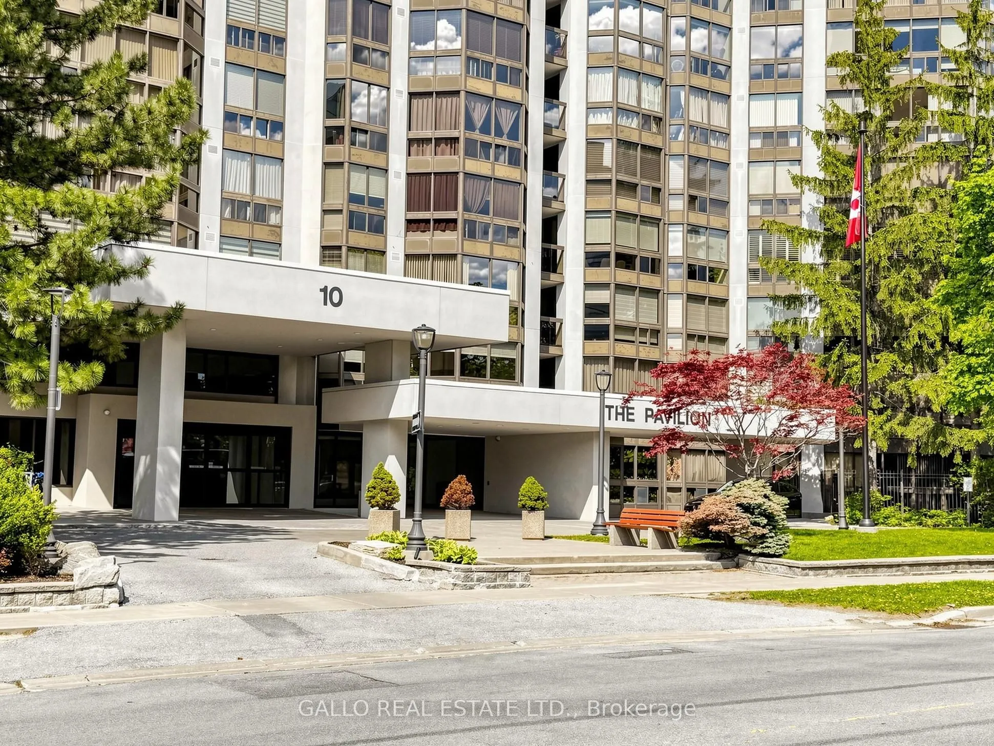10 Kenneth Avenue #203