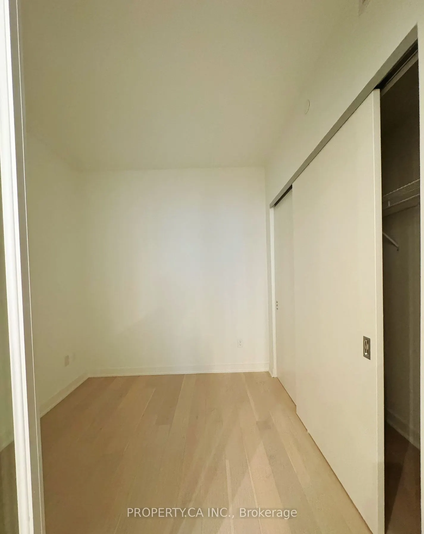 11 Yorkville Avenue #1007