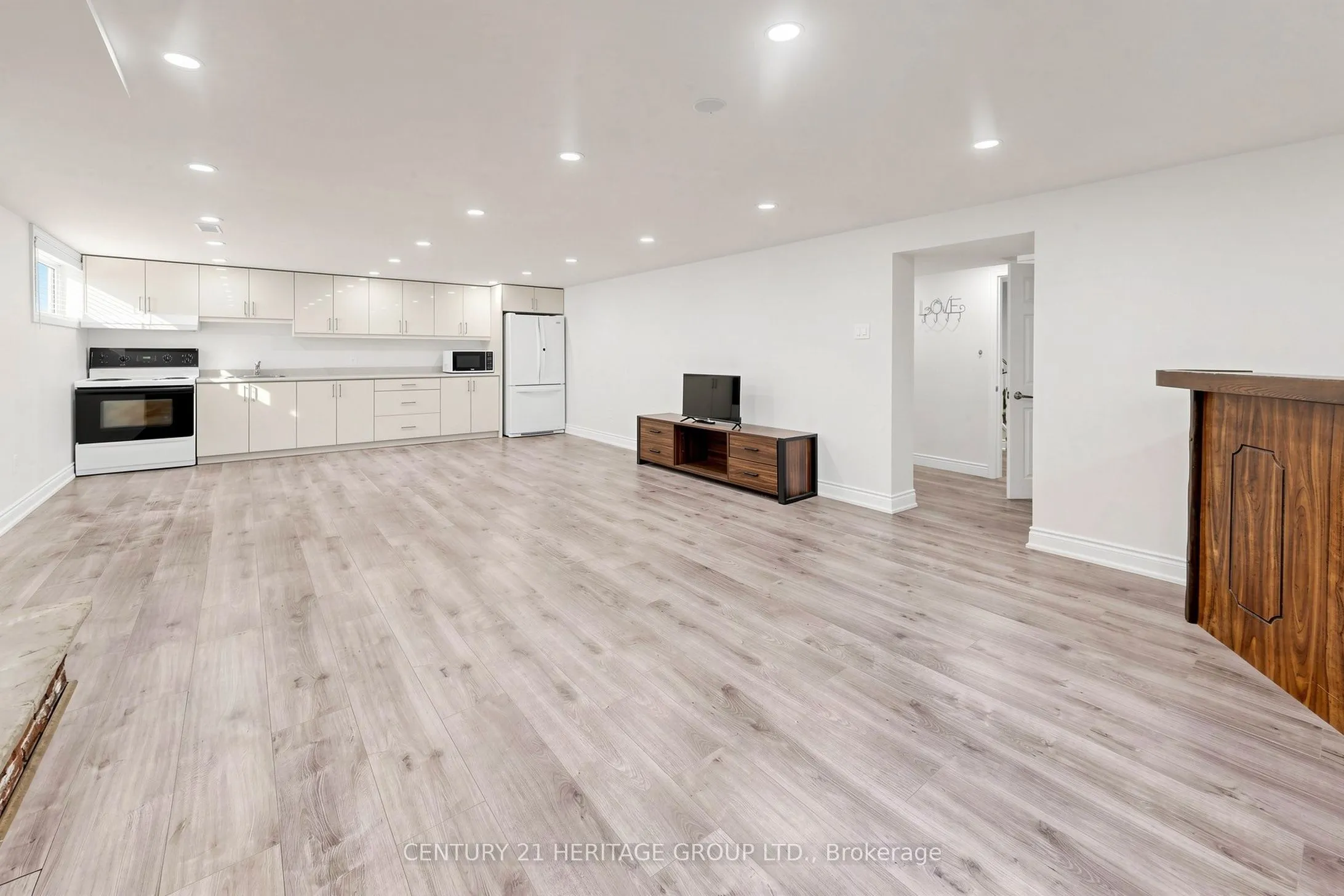 11 Elynhill Drive