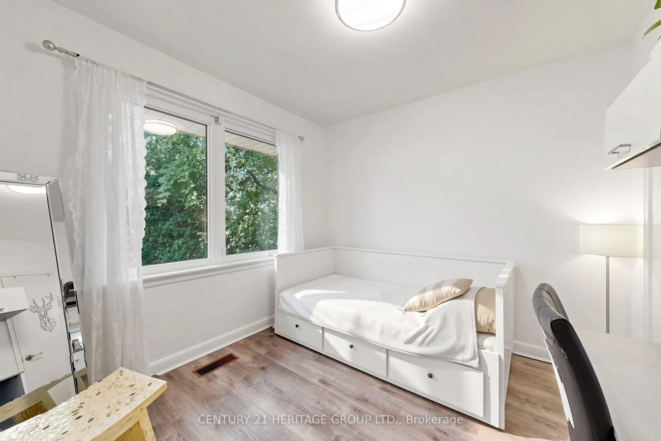 11 Elynhill Drive