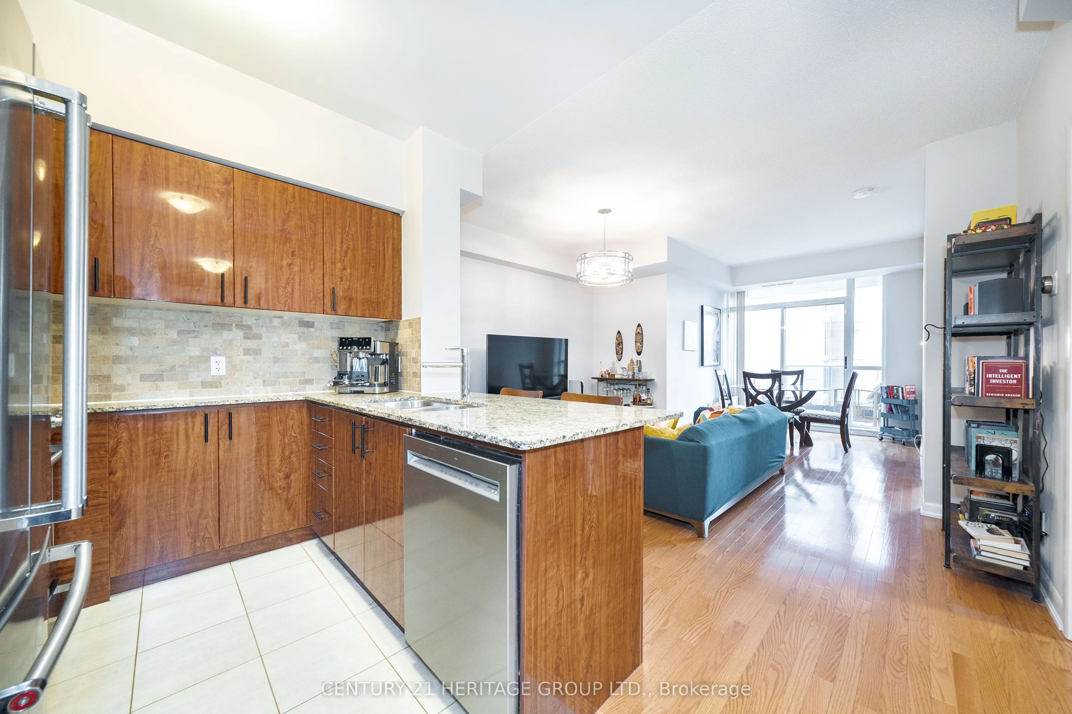 5791 Yonge Street #306
