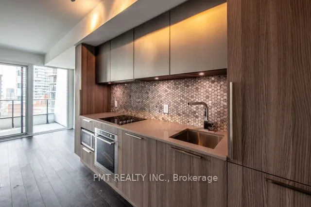 85 Wood Street #1617