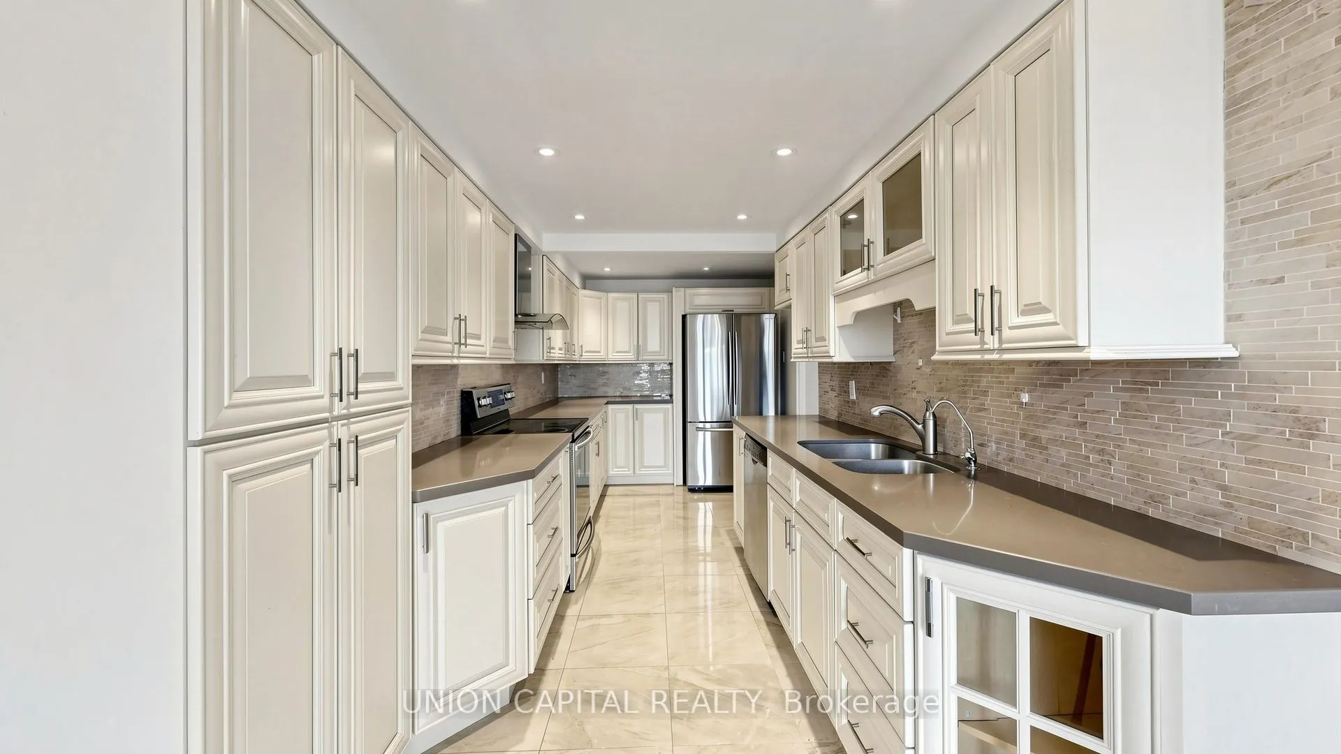 62 Wellesley Street W #1405