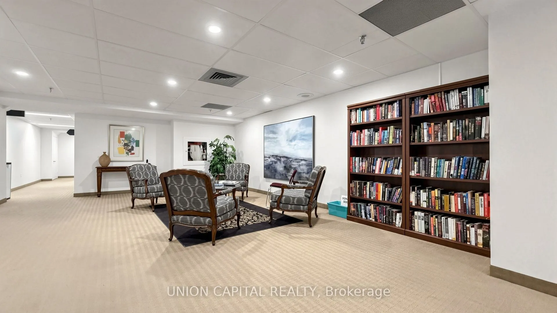 62 Wellesley Street W #1405