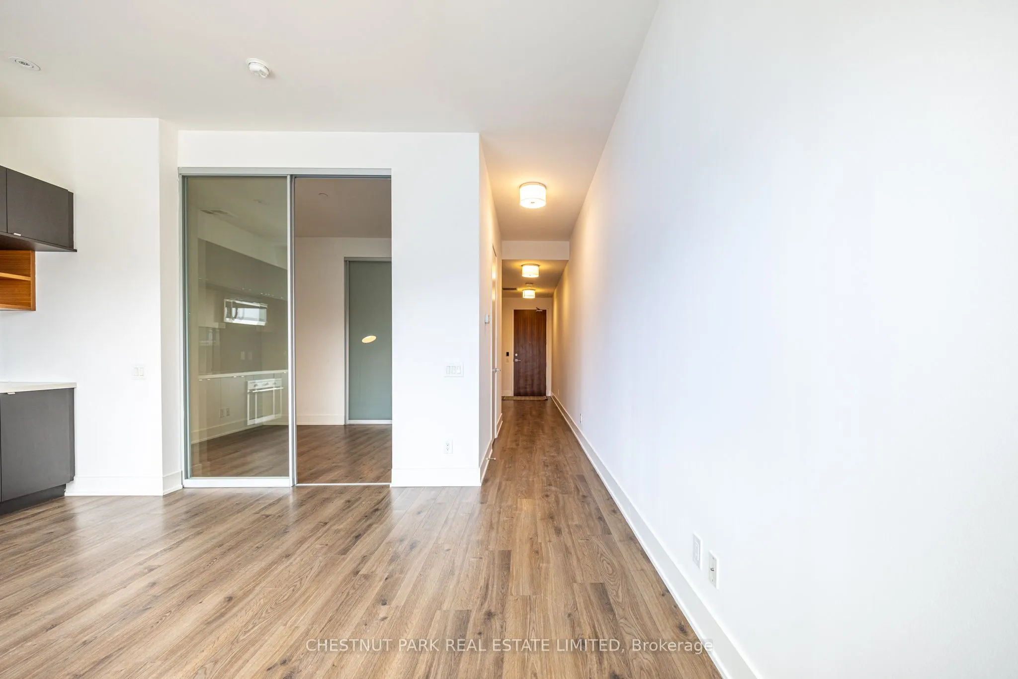 111 St Clair Avenue W #416