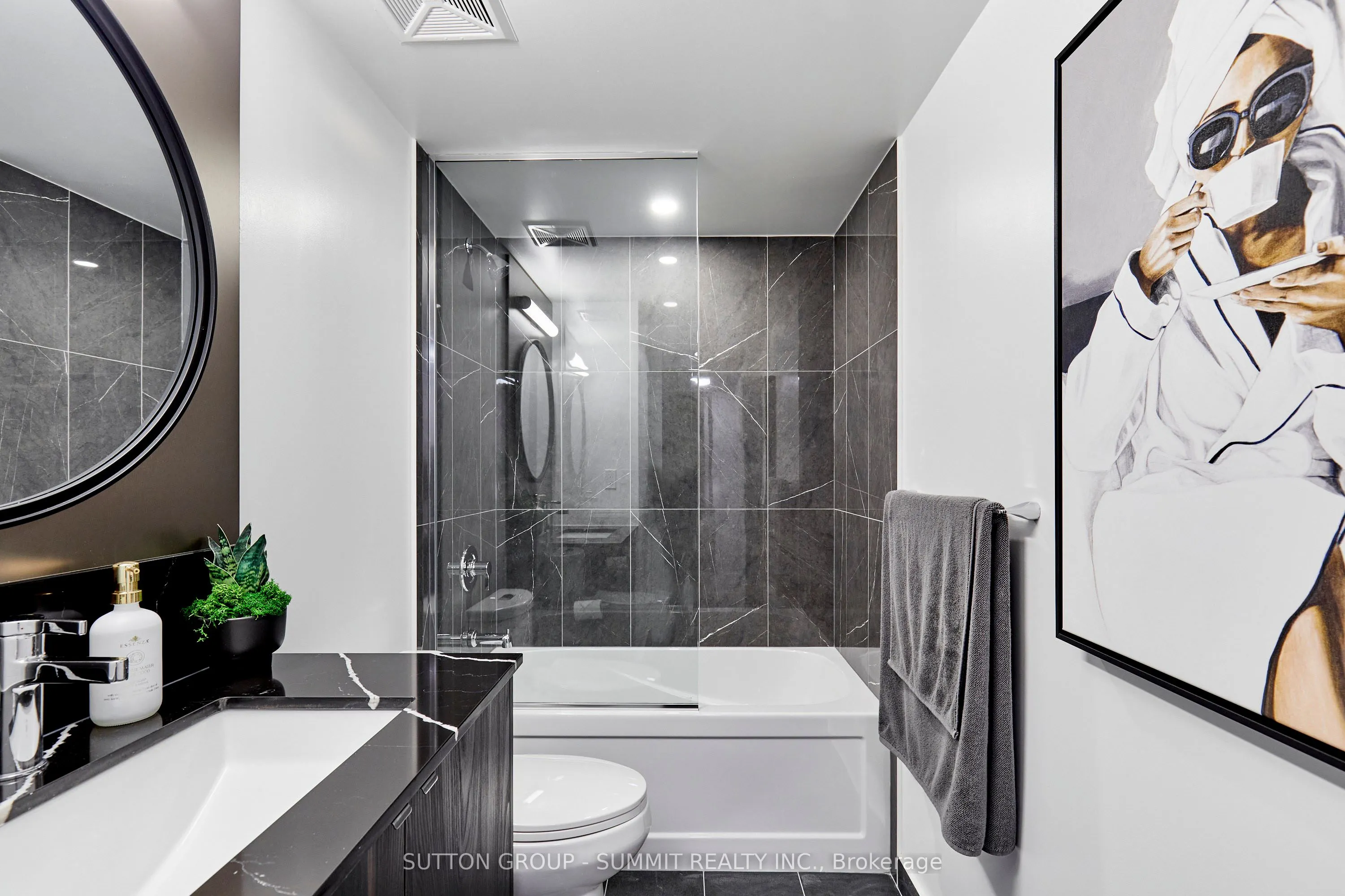 771 YONGE Street #2501
