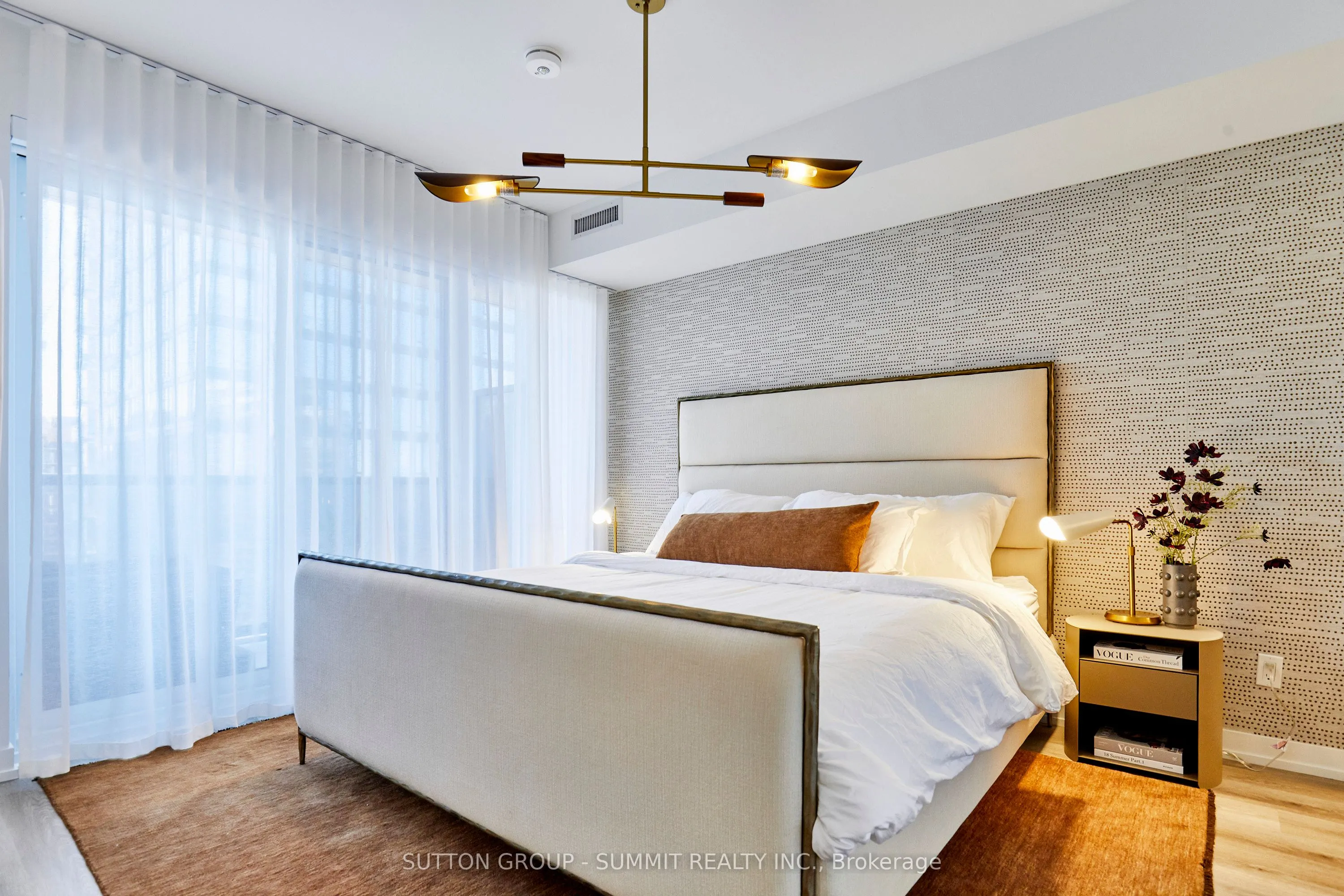 771 YONGE Street #2501