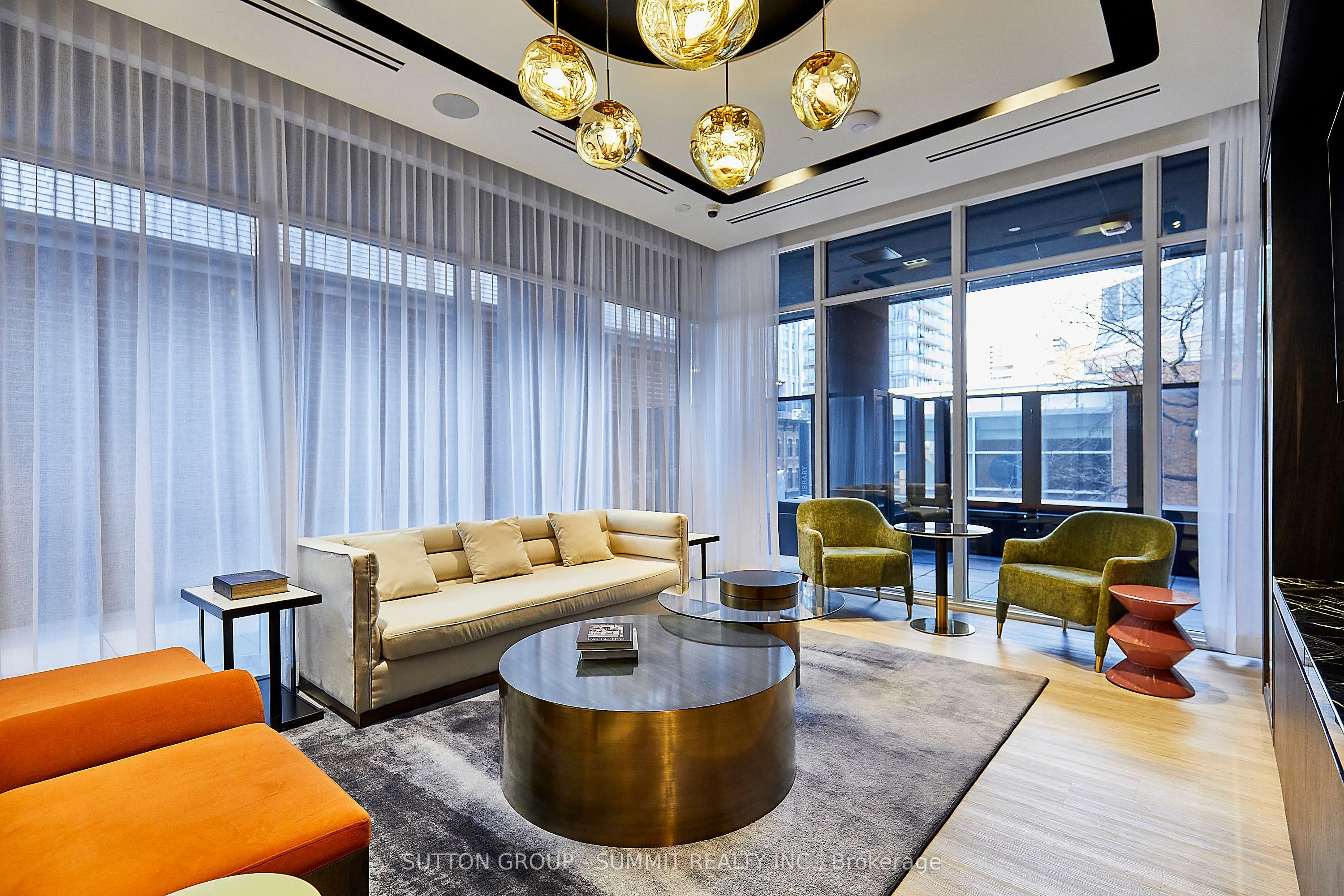771 YONGE Street #2501