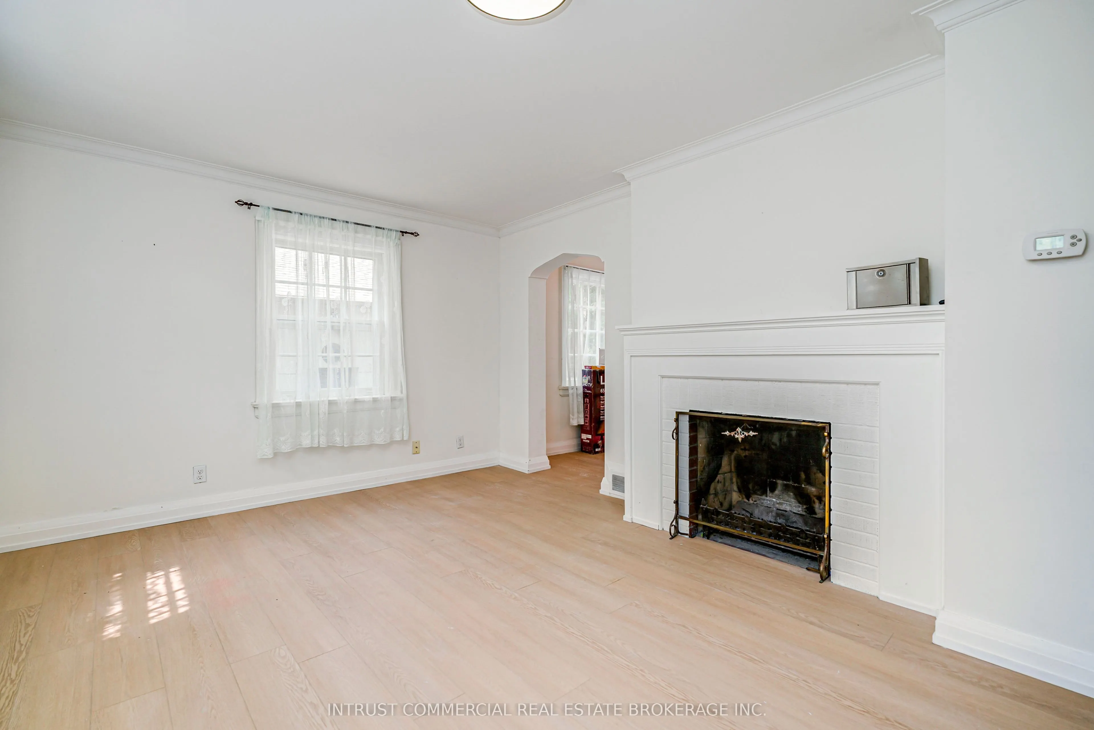 362 Lawrence Avenue W