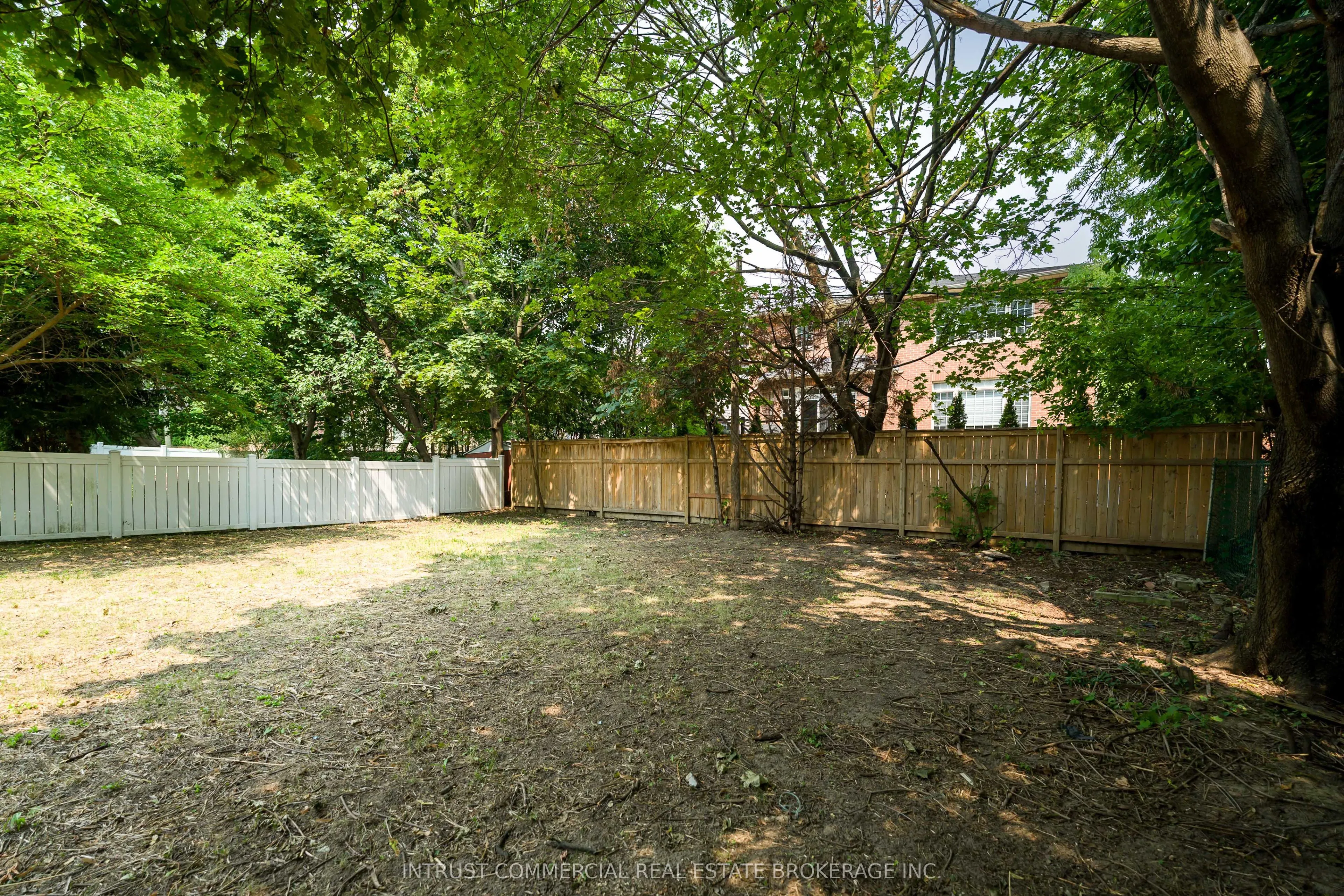 362 Lawrence Avenue W