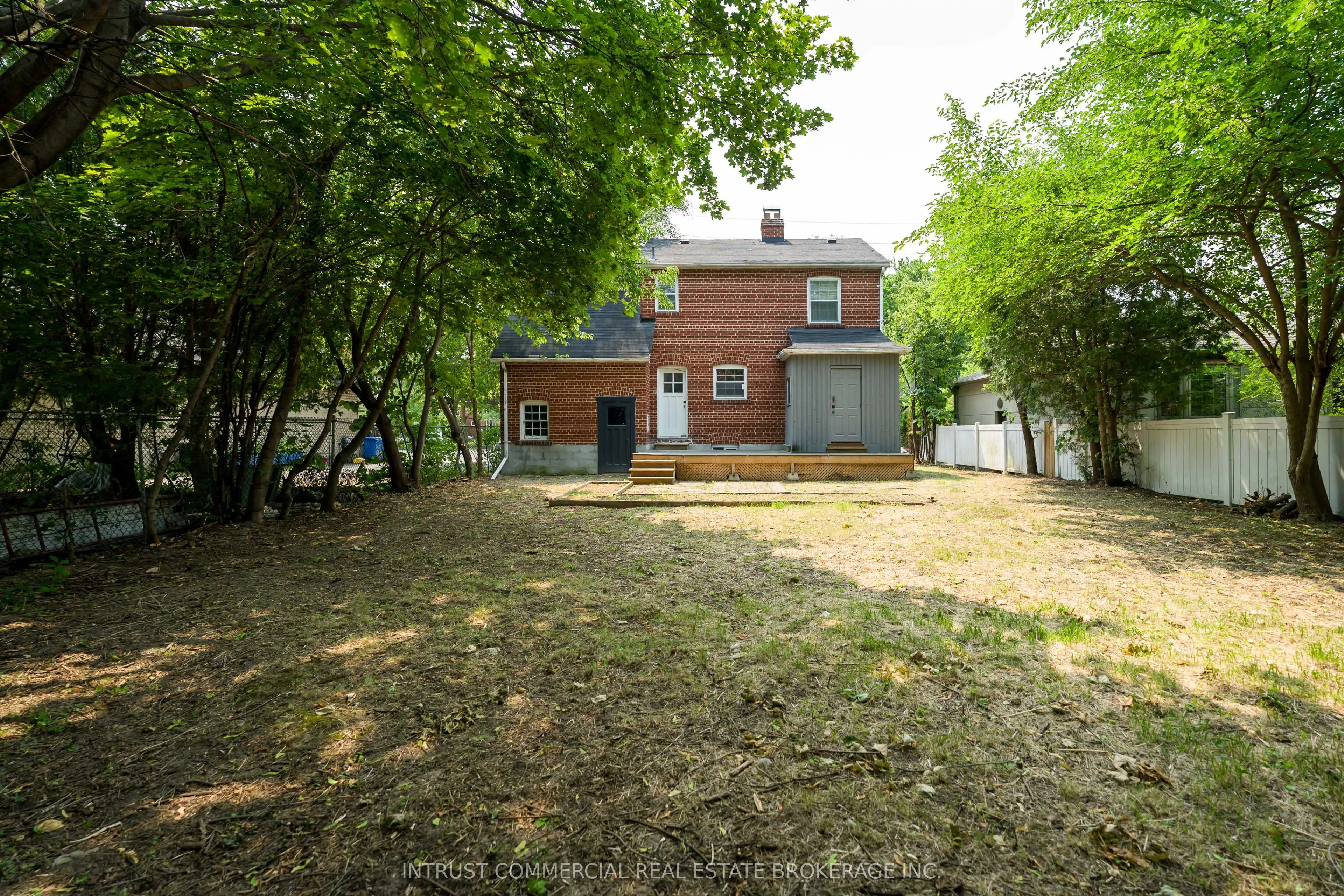 362 Lawrence Avenue W
