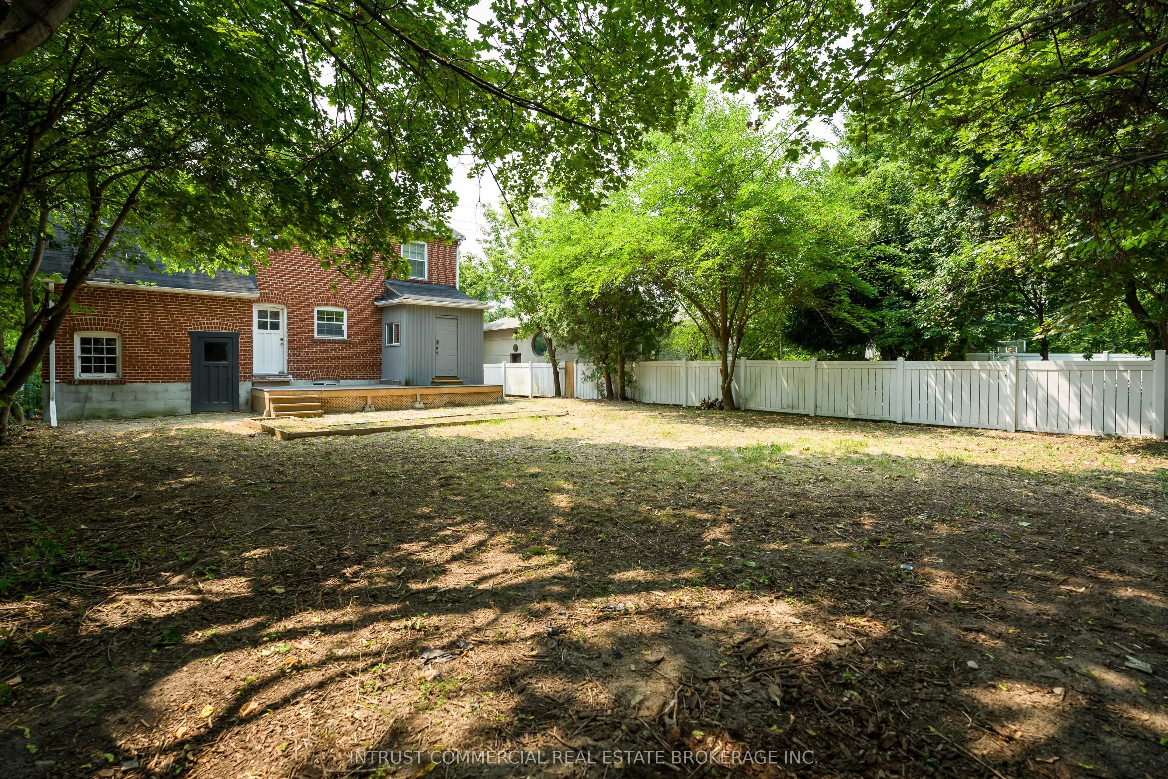 362 Lawrence Avenue W