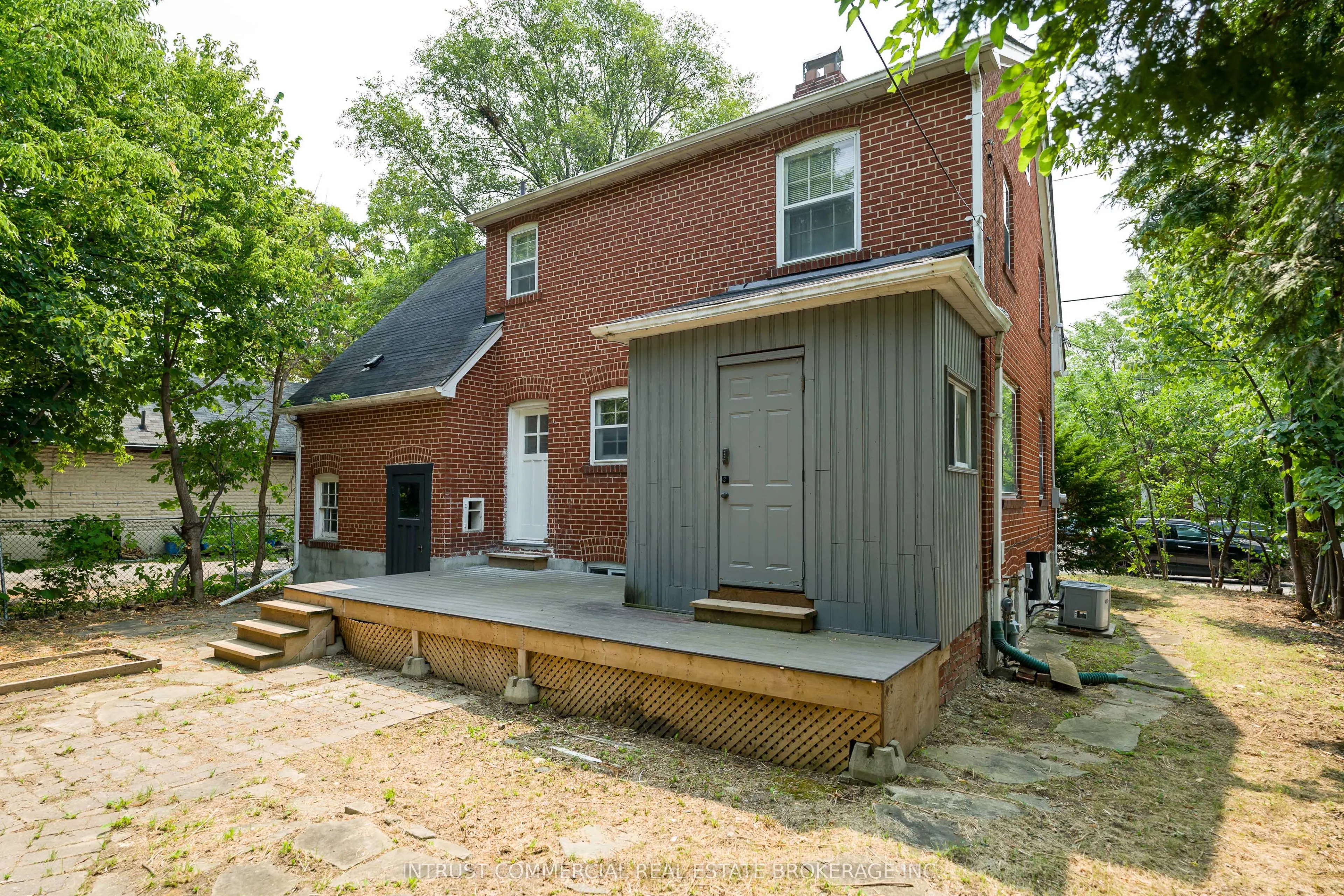 362 Lawrence Avenue W