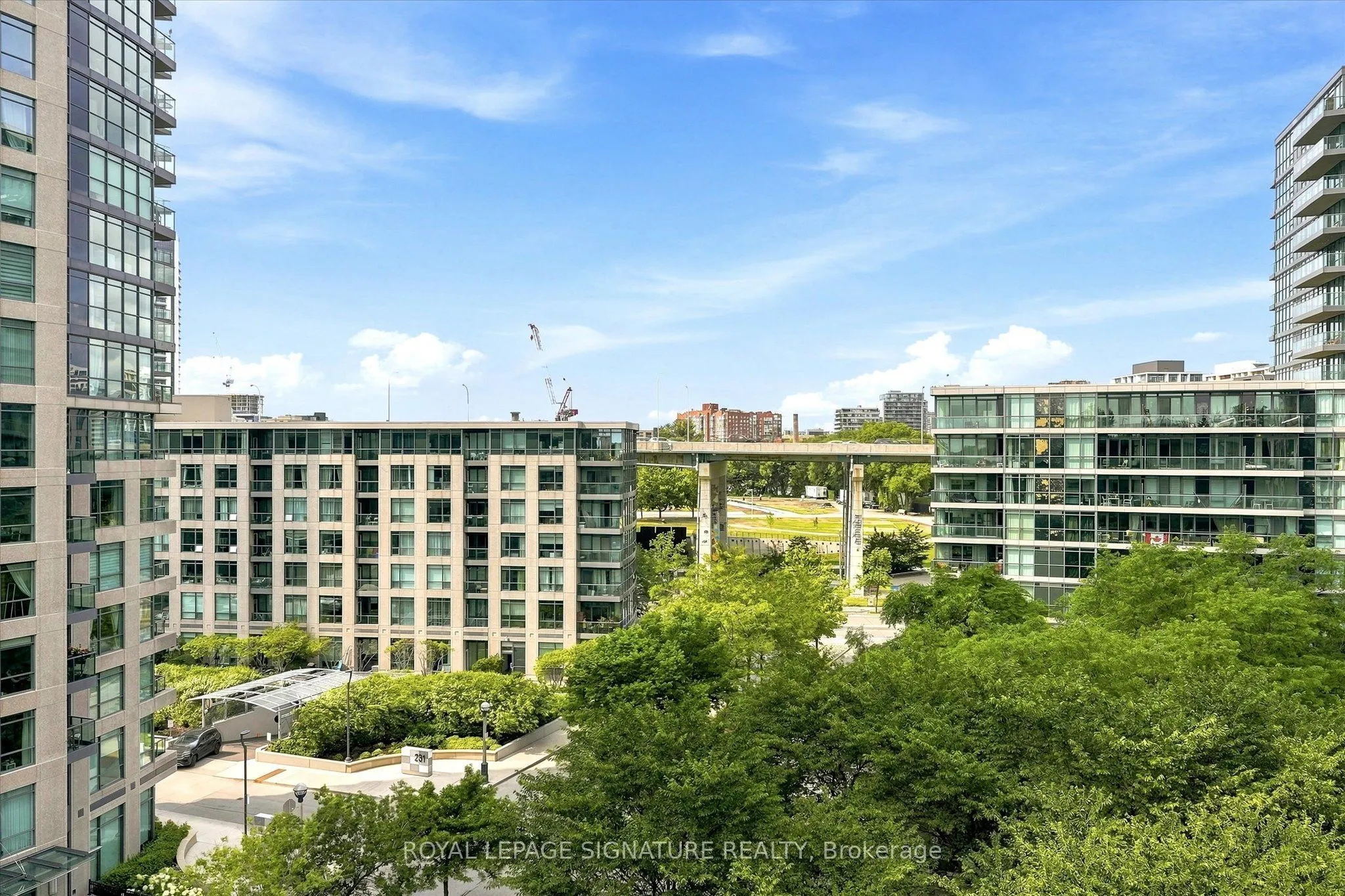 215 Fort York Boulevard #711