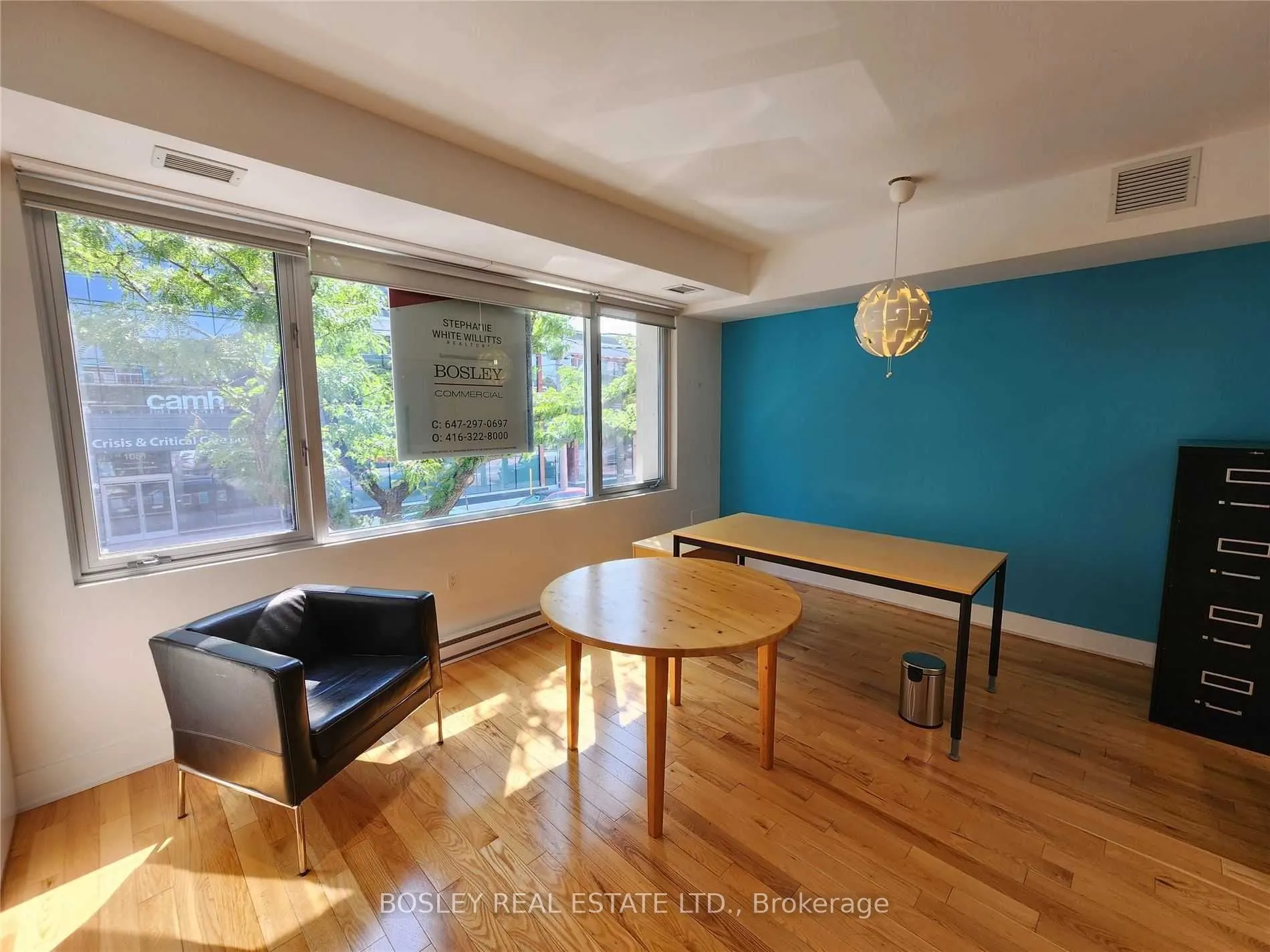 1052 Queen Street W #2nd Flr