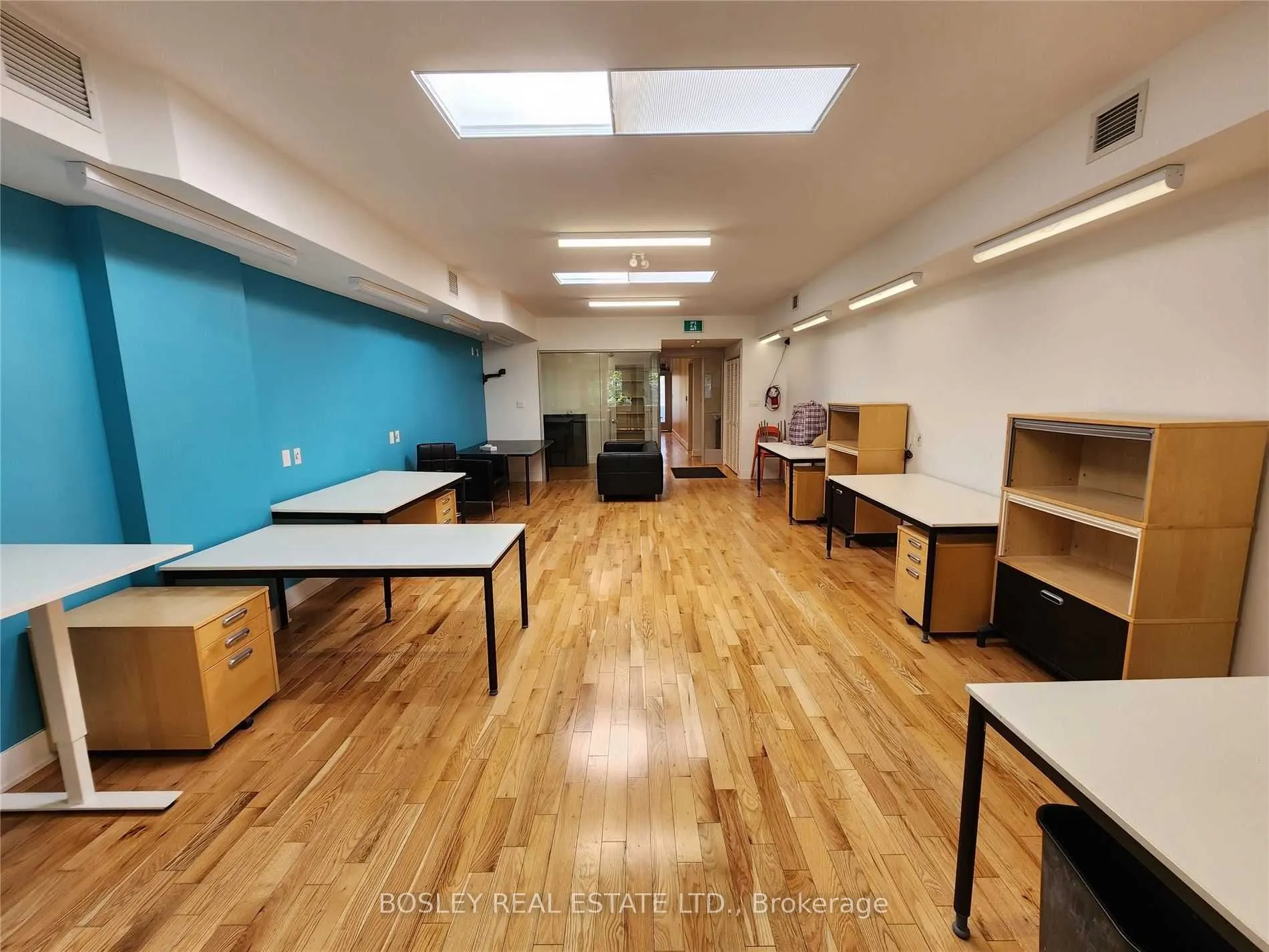 1052 Queen Street W #2nd Flr