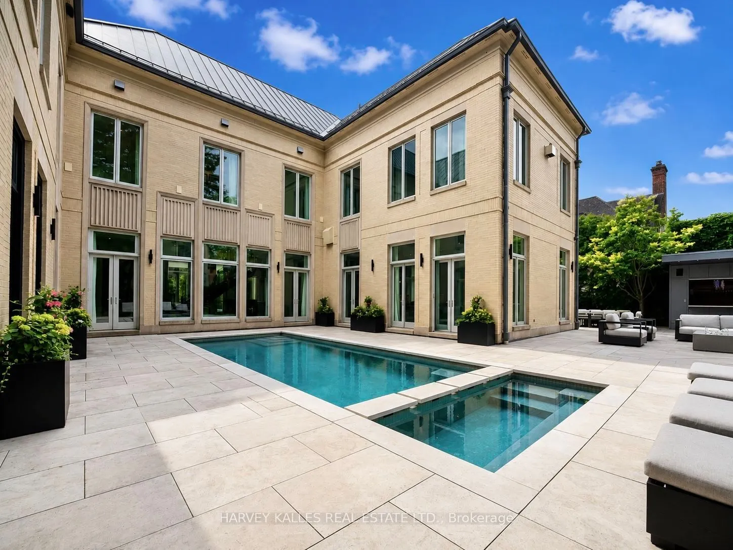 139 Dunvegan Road