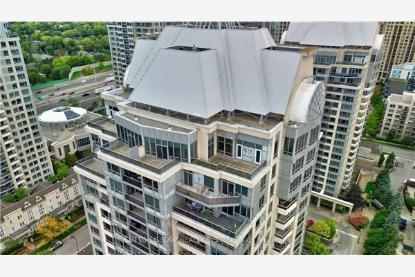 8 Rean Drive