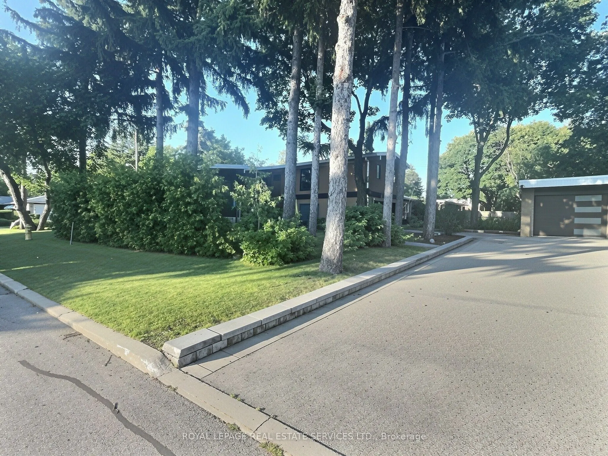 33 Blue Forest Drive