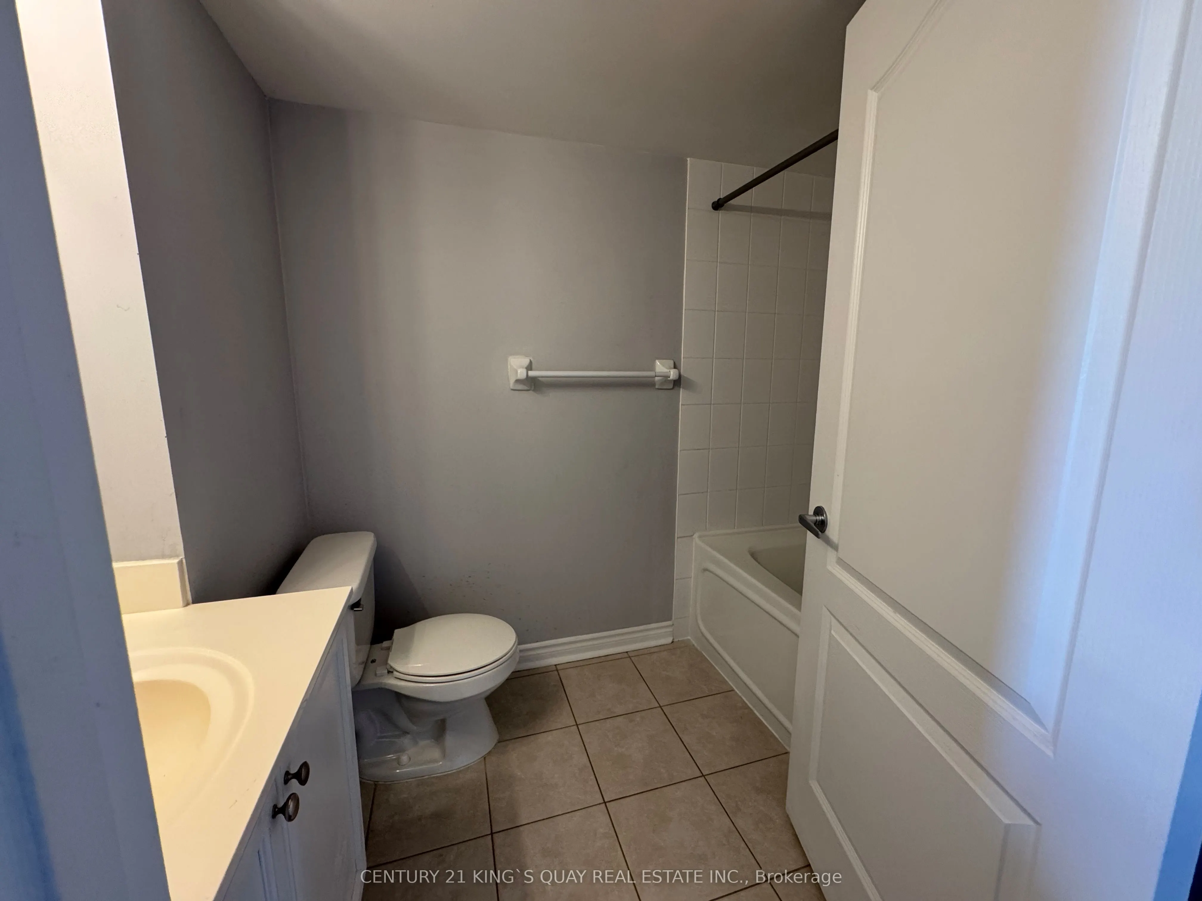 17 Barberry Place #2006